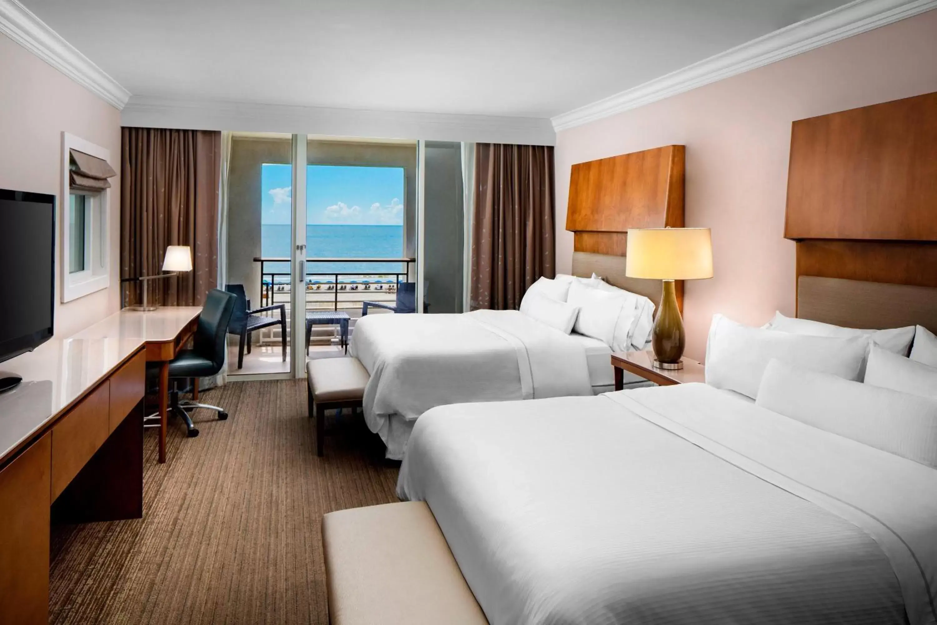 Photo of the whole room in The Westin Hilton Head Island Resort & Spa