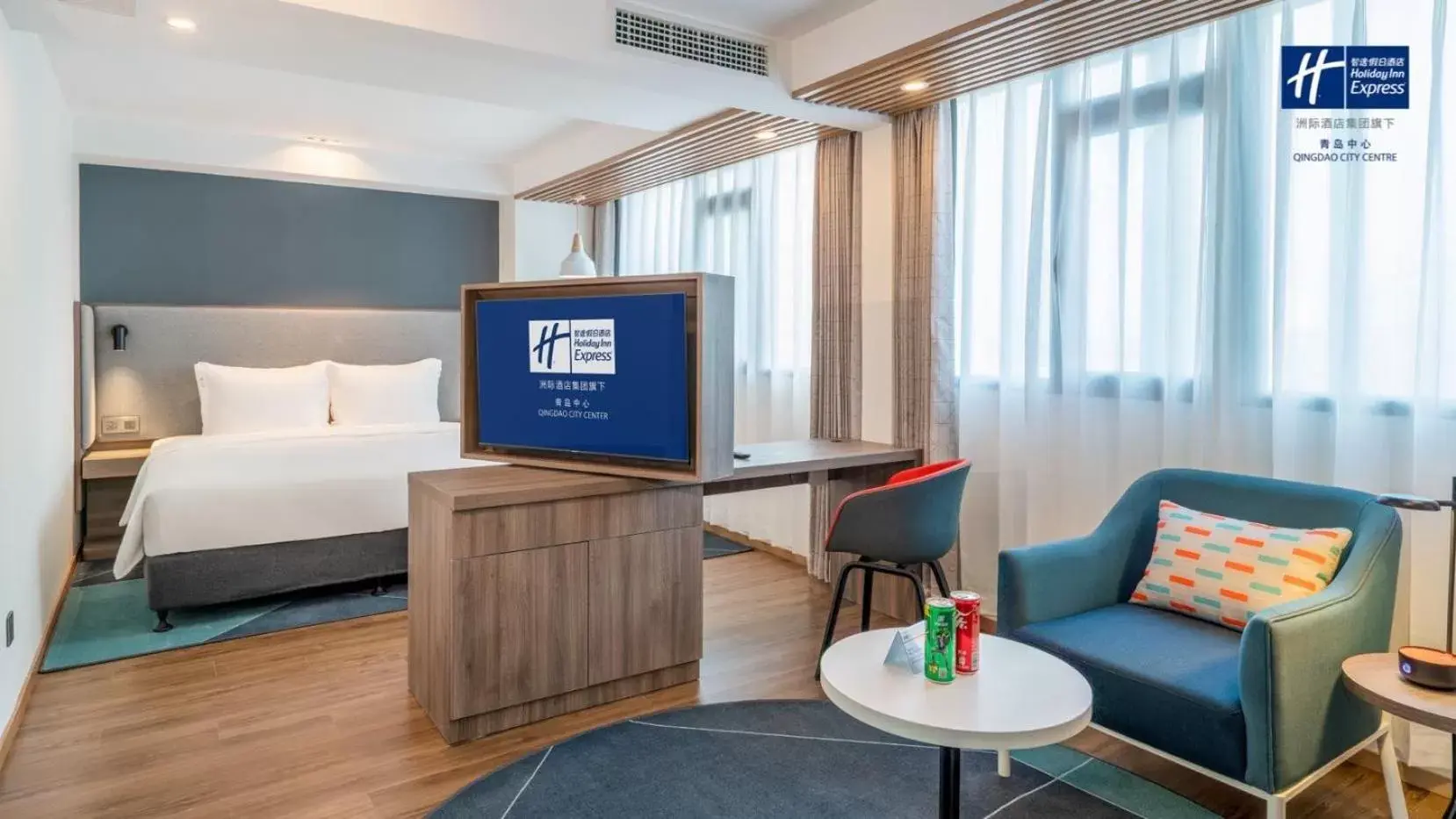 Family, TV/Entertainment Center in Holiday Inn Express Qingdao City Center, an IHG Hotel