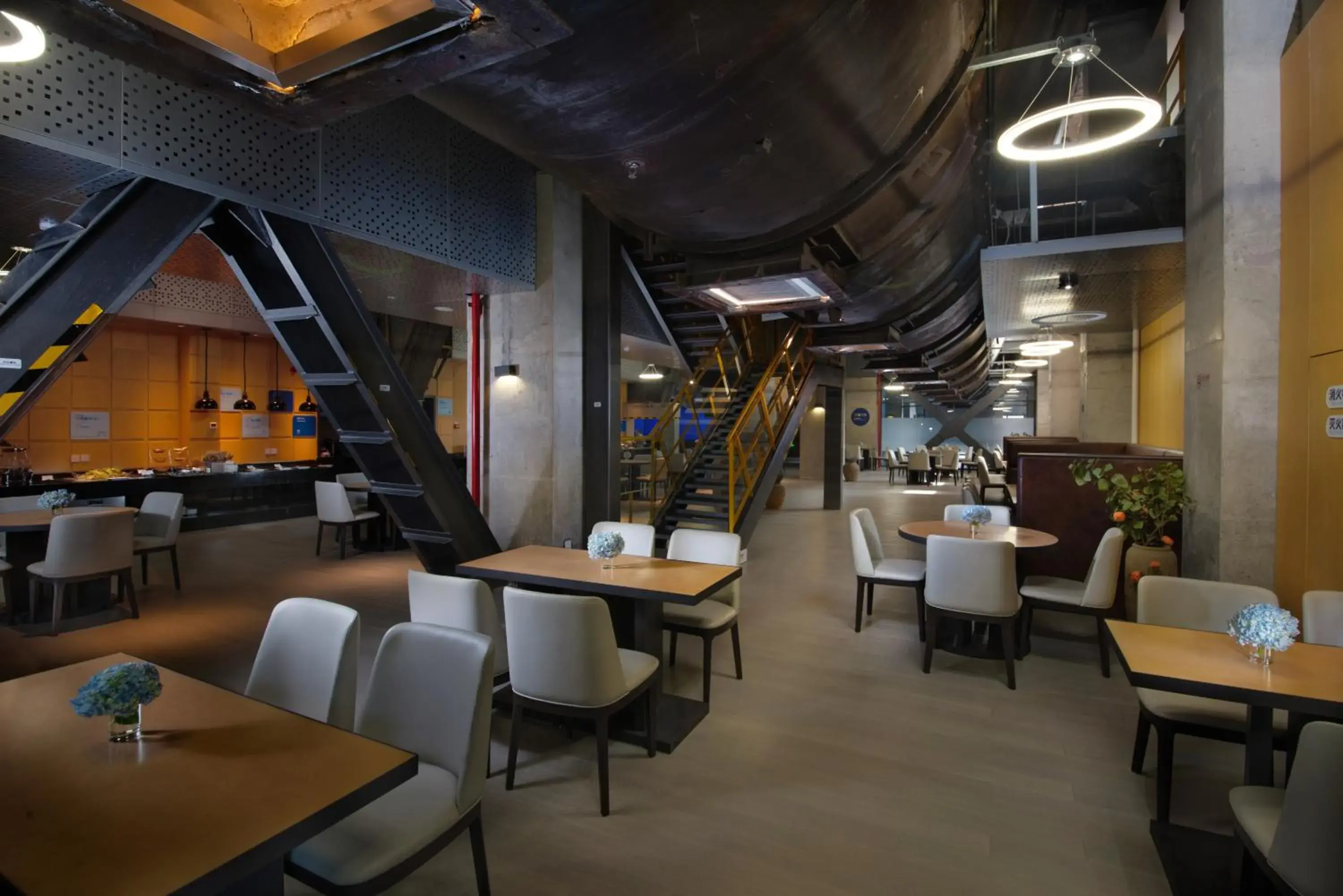 Restaurant/places to eat in Holiday Inn Express Beijing Shijingshan Parkview by IHG Restaurant/places to eat in Holiday Inn Express Beijing Shijingshan Parkview by IHG