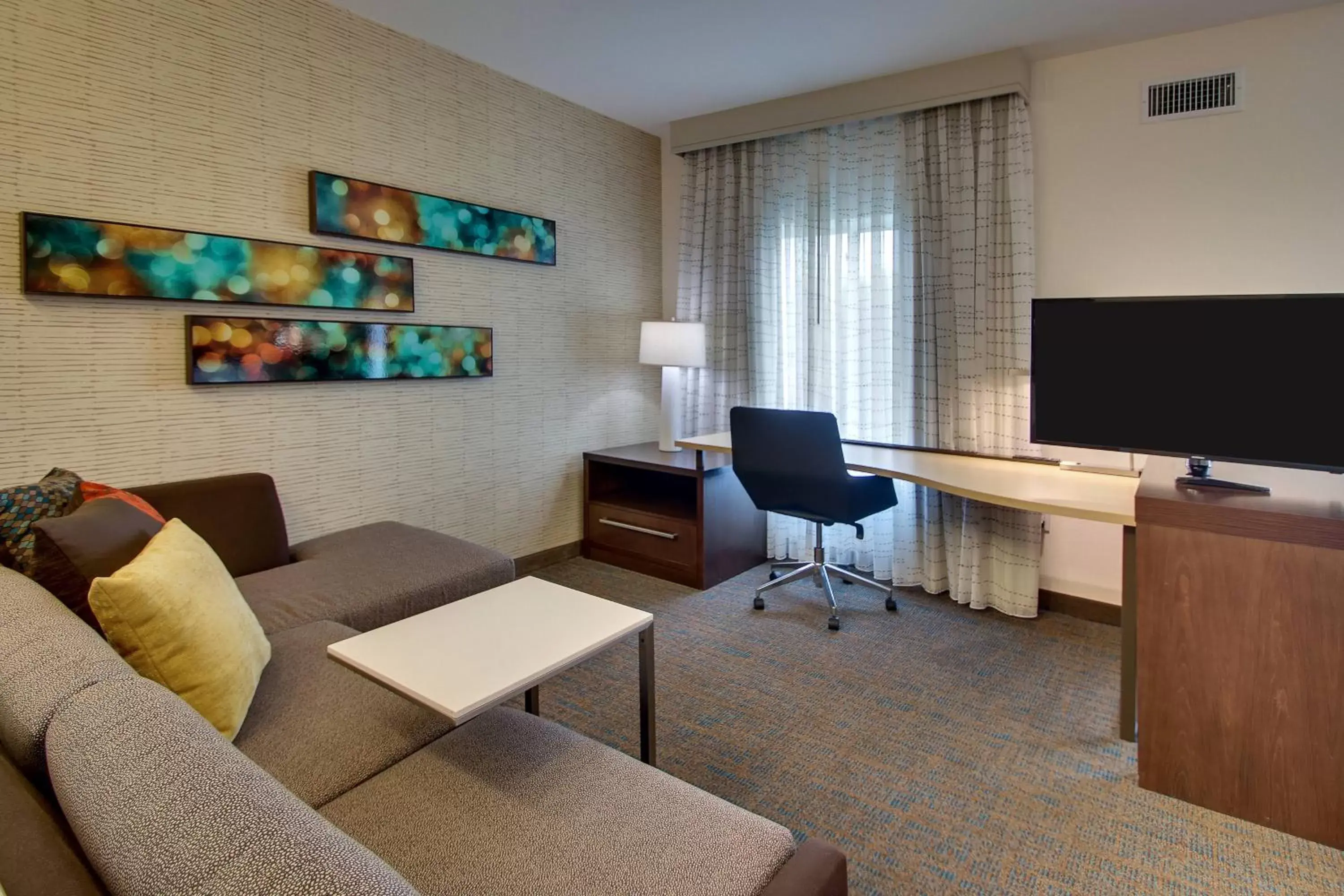 Living room, Seating Area in Residence Inn by Marriott Philadelphia Valley Forge/Collegeville