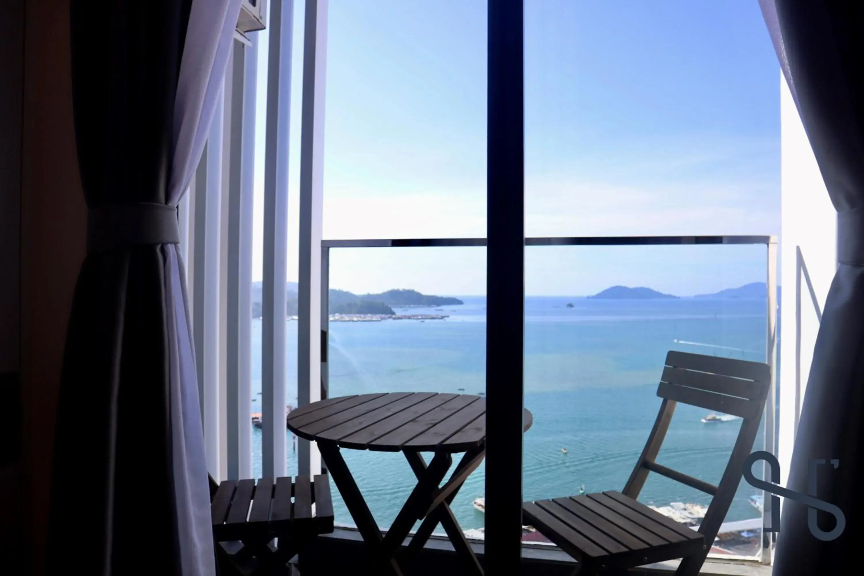 Day, Sea View in Homesuite' Home @ The Shore Kota Kinabalu