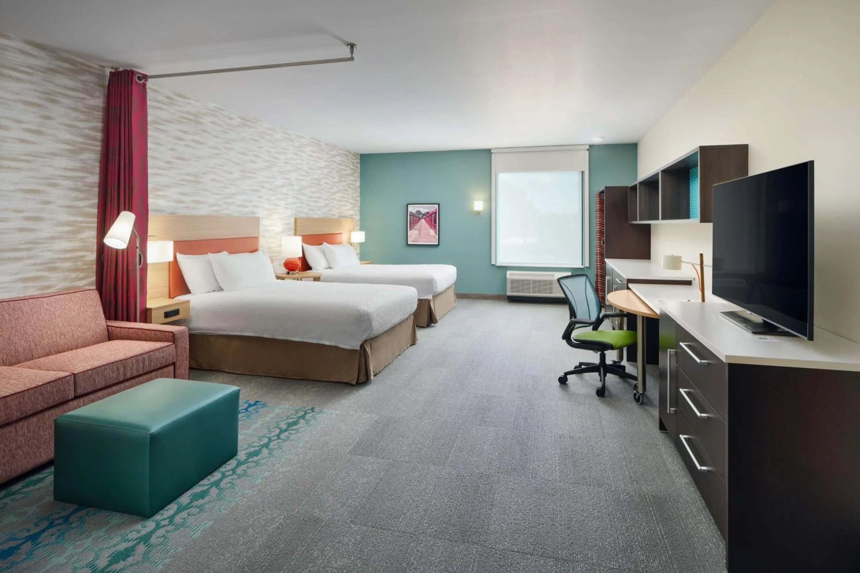 Living room, Bed in Home2 Suites By Hilton Richmond Glenside