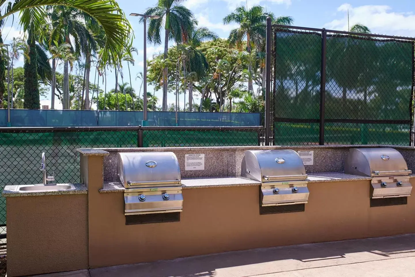 BBQ facilities in Aston Kaanapali Shores