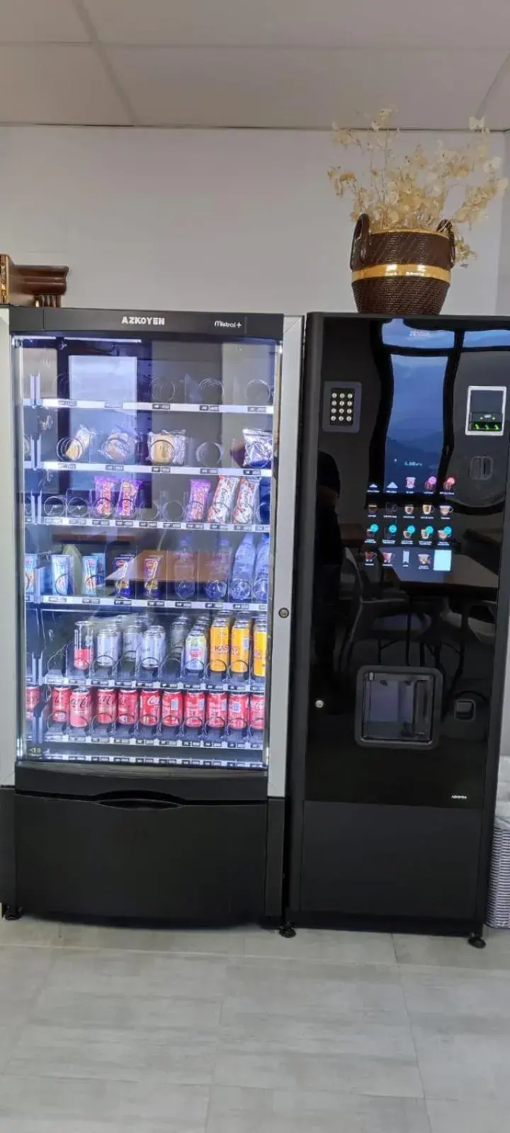 vending machine, Supermarket/Shops in Hotel Artxanda