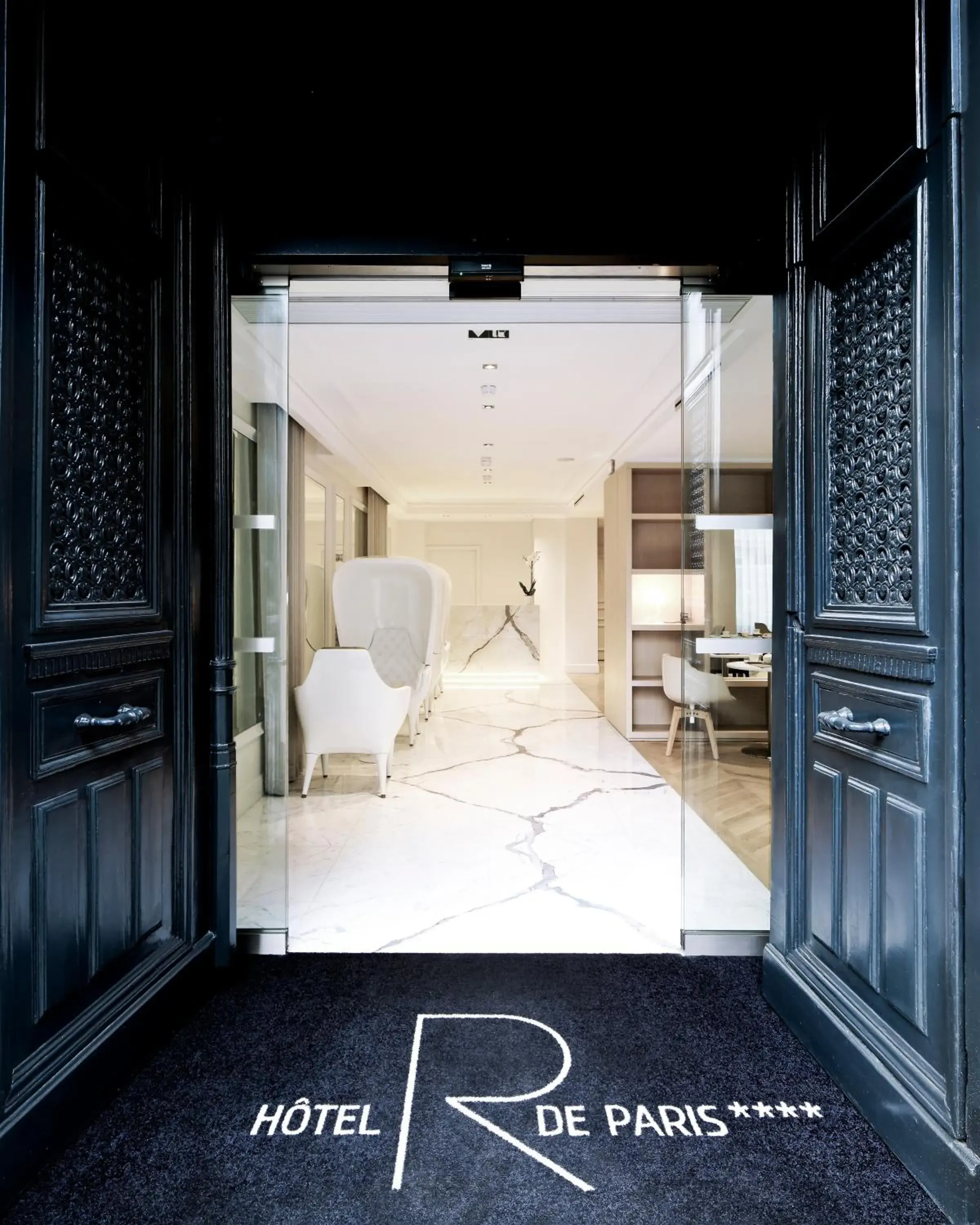 Facade/entrance in Hotel R De Paris - Boutique Hotel
