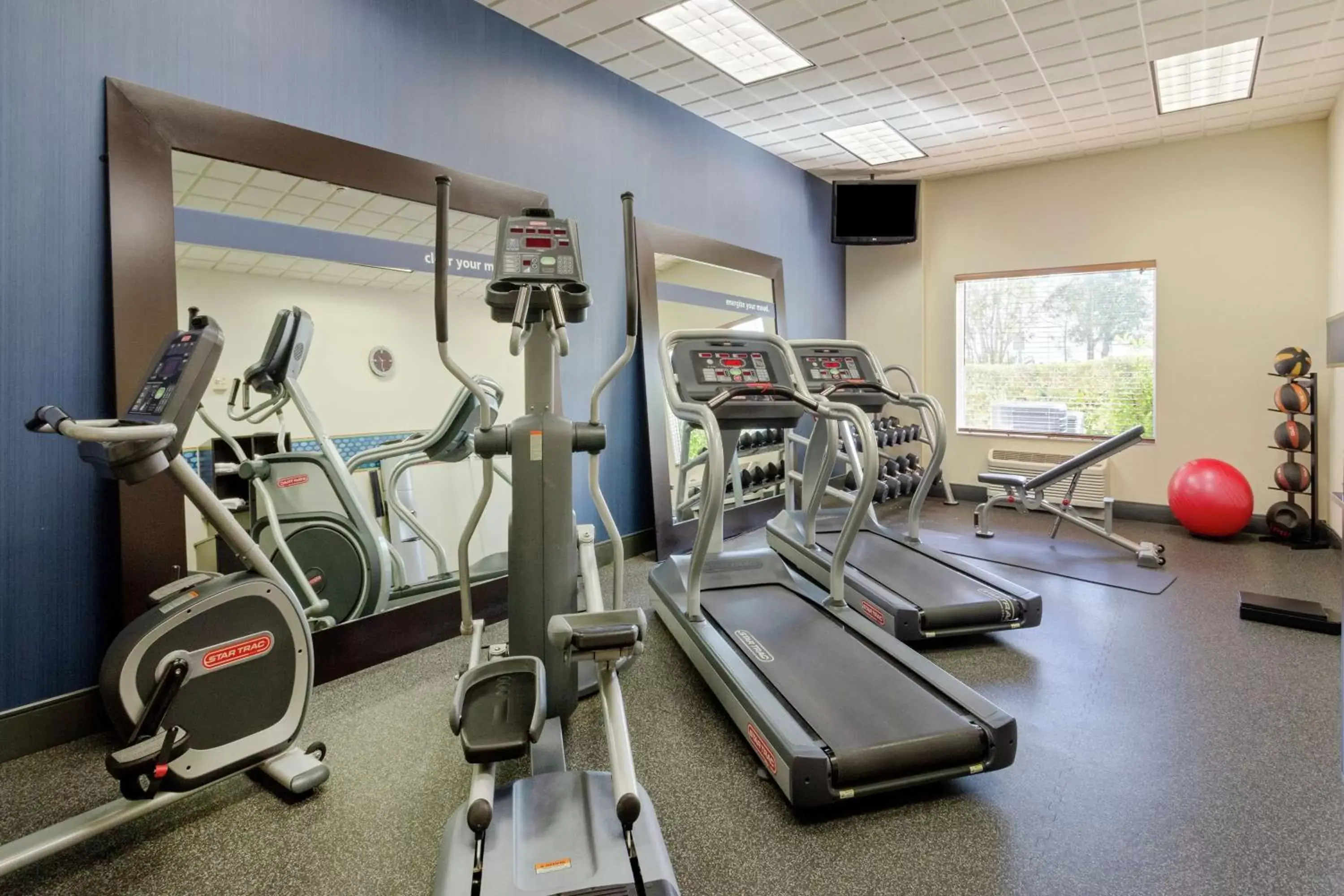 Fitness centre/facilities, Fitness Center/Facilities in Hampton Inn & Suites Wellington