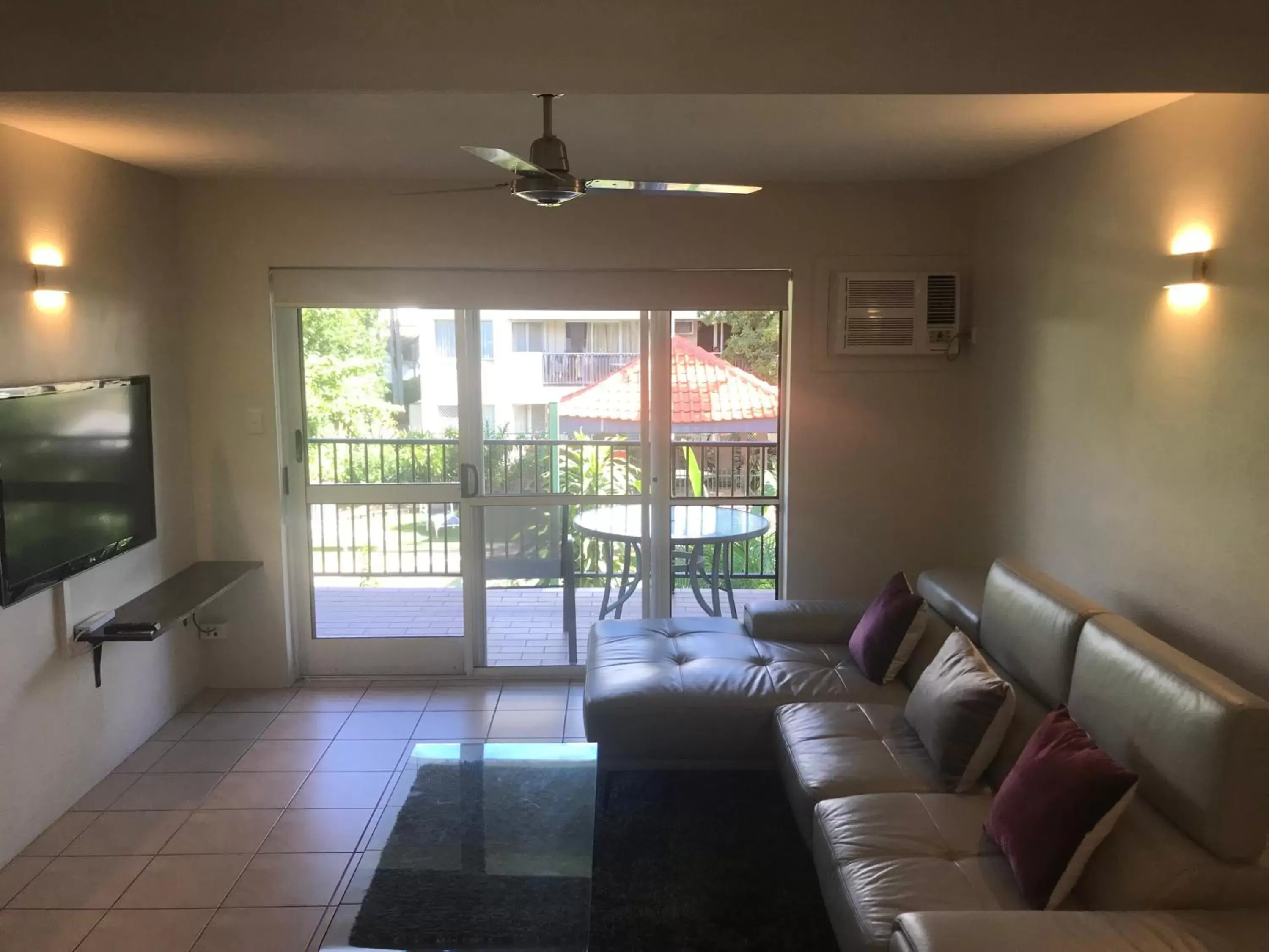 Seating Area in Reef Gateway Apartments