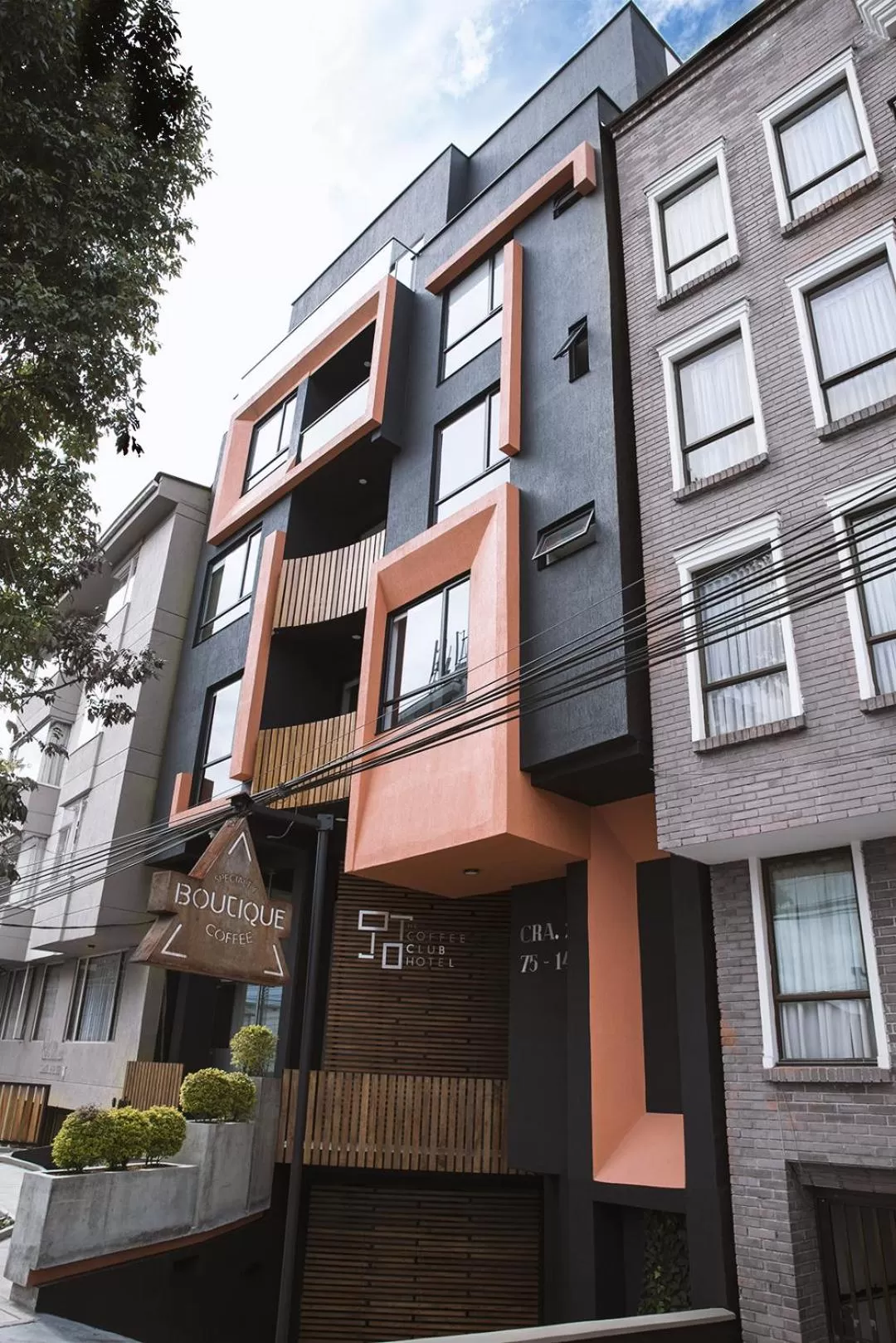 Property building in The Coffee Club Apartahotel