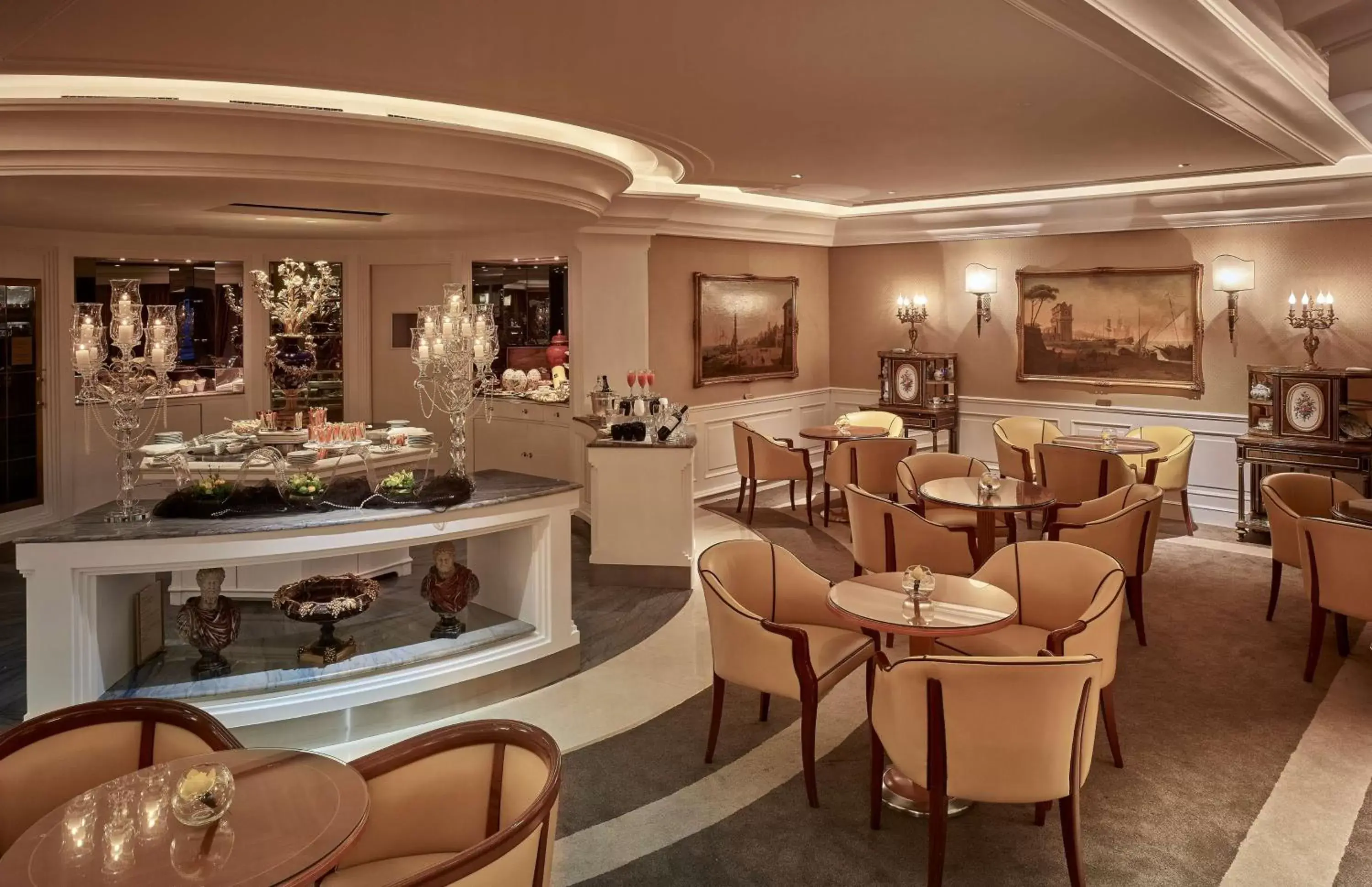 Lobby or reception, Restaurant/Places to Eat in Rome Cavalieri, A Waldorf Astoria Hotel