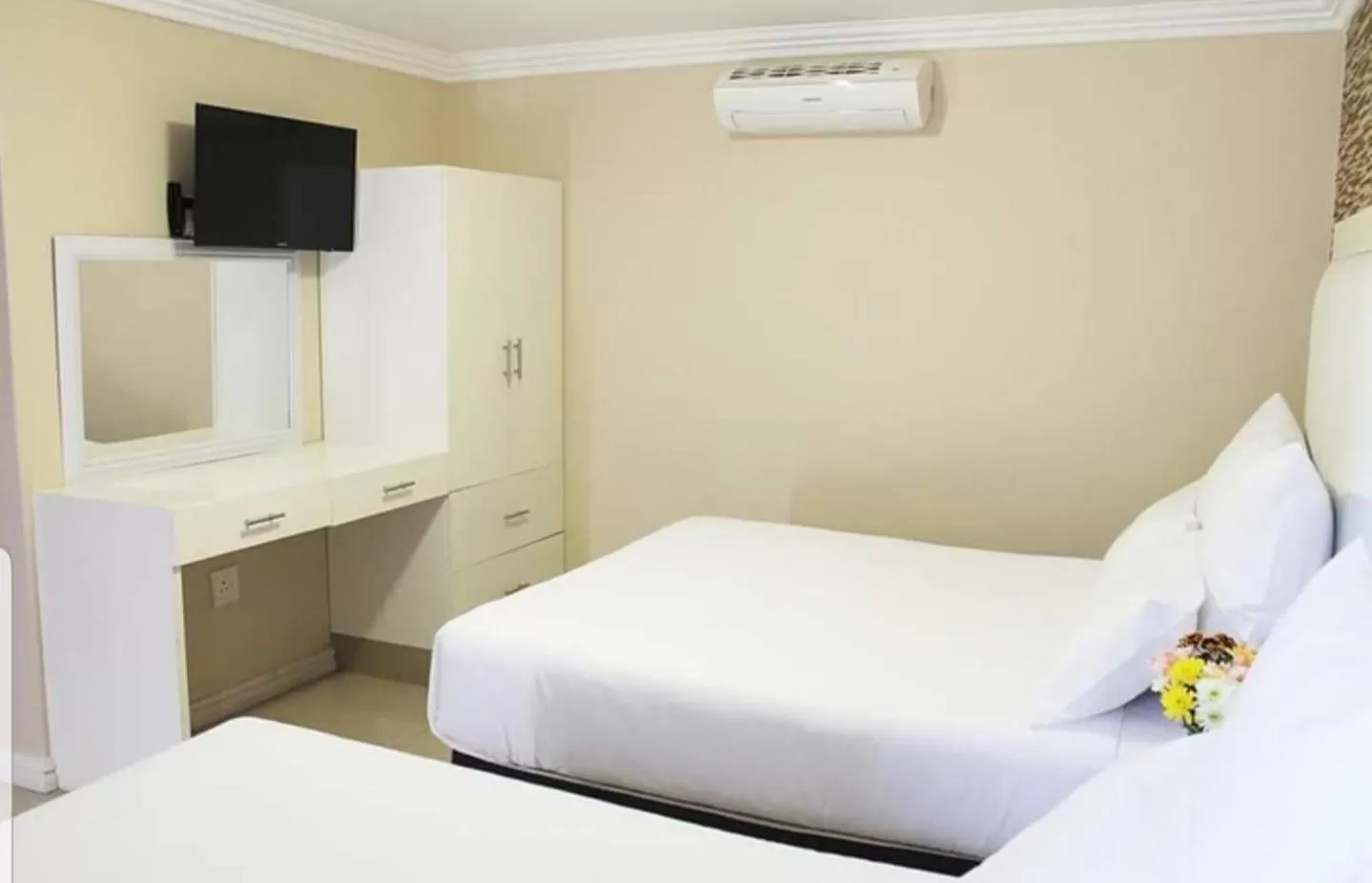 Bed in Bayside Hotel Pinetown