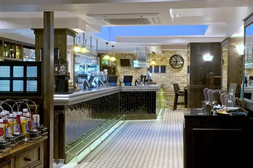 Restaurant/places to eat in The Bath Arms Wetherspoon