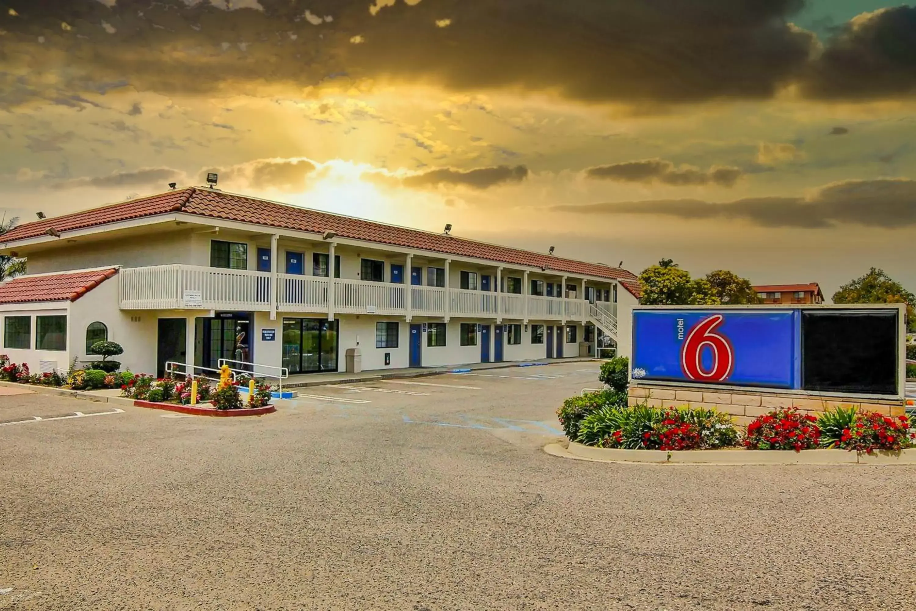 Property building in Motel 6-Lompoc, CA Property building in Motel 6-Lompoc, CA