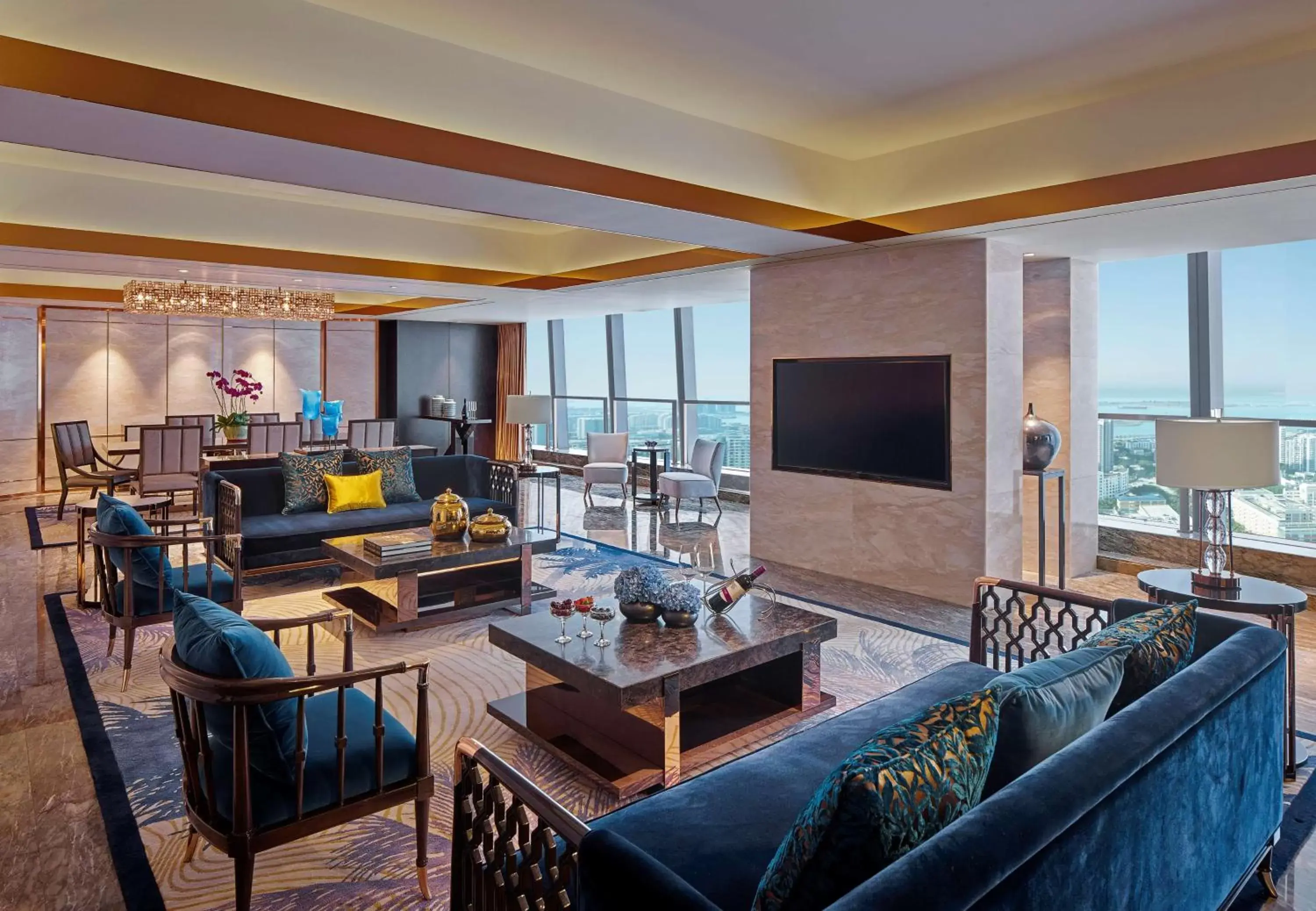 Living room, Seating Area in Hilton Haikou