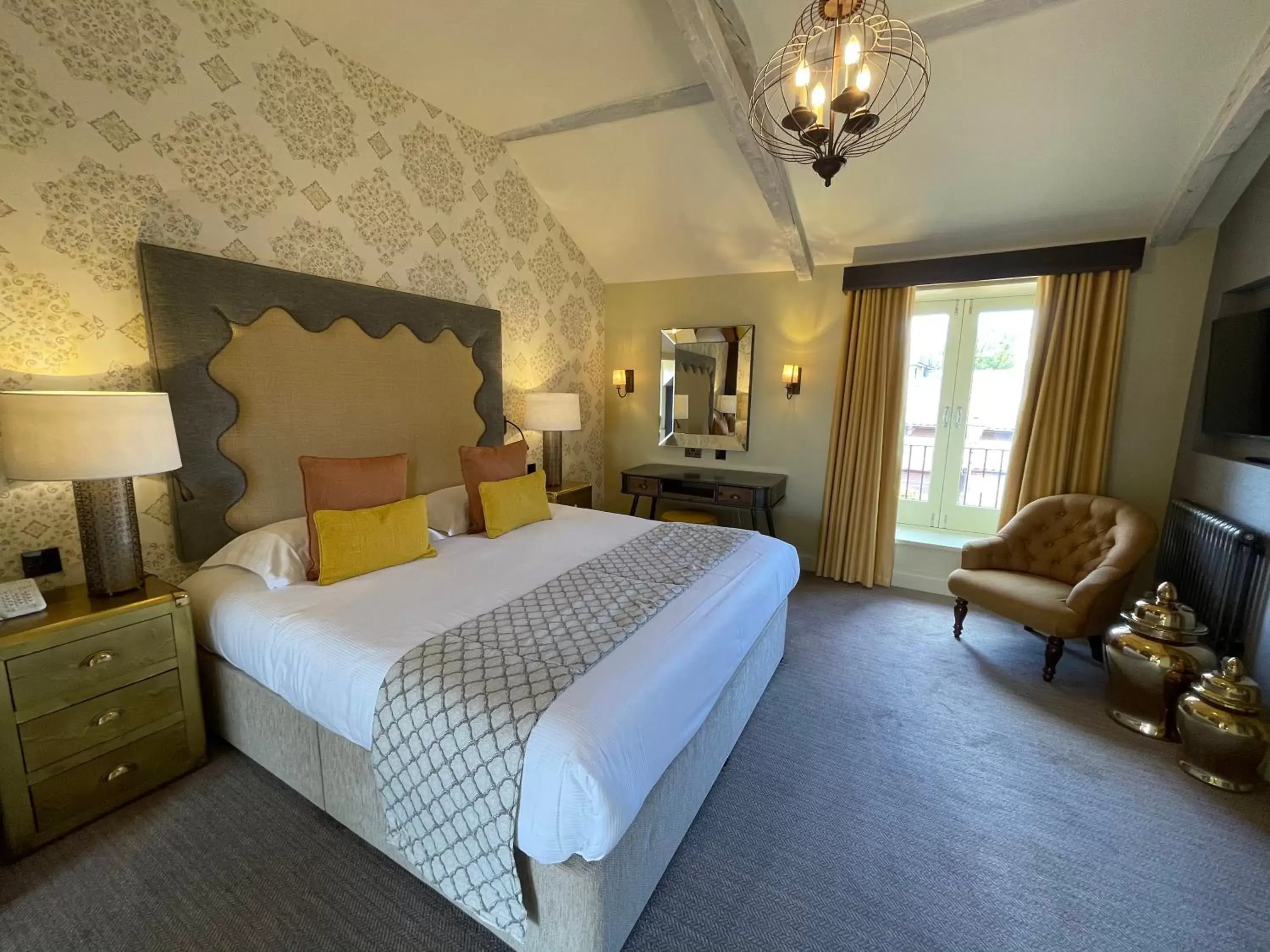 Bed in Park Farm Hotel