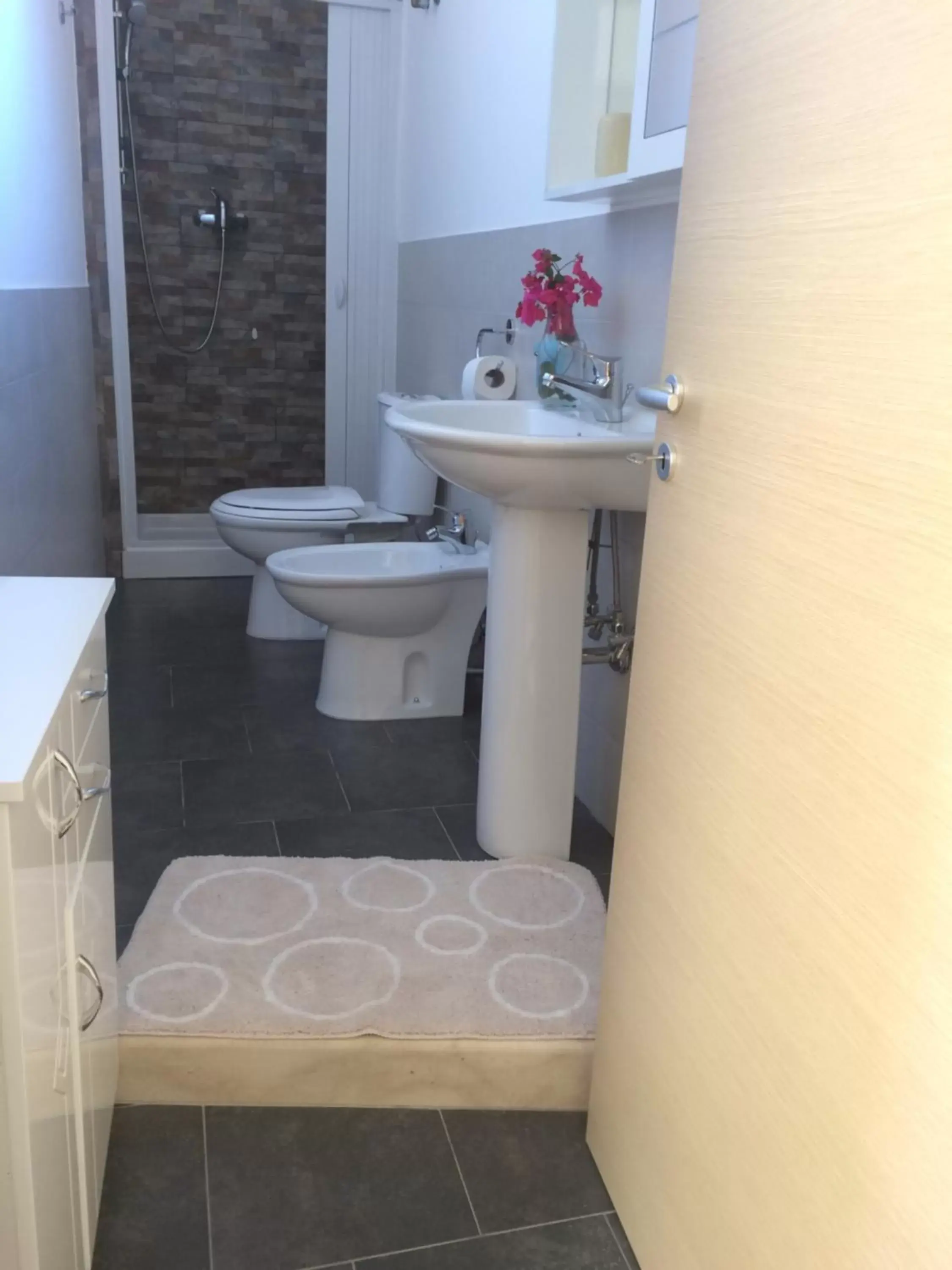 Area and facilities, Bathroom in b & b da Jasmine