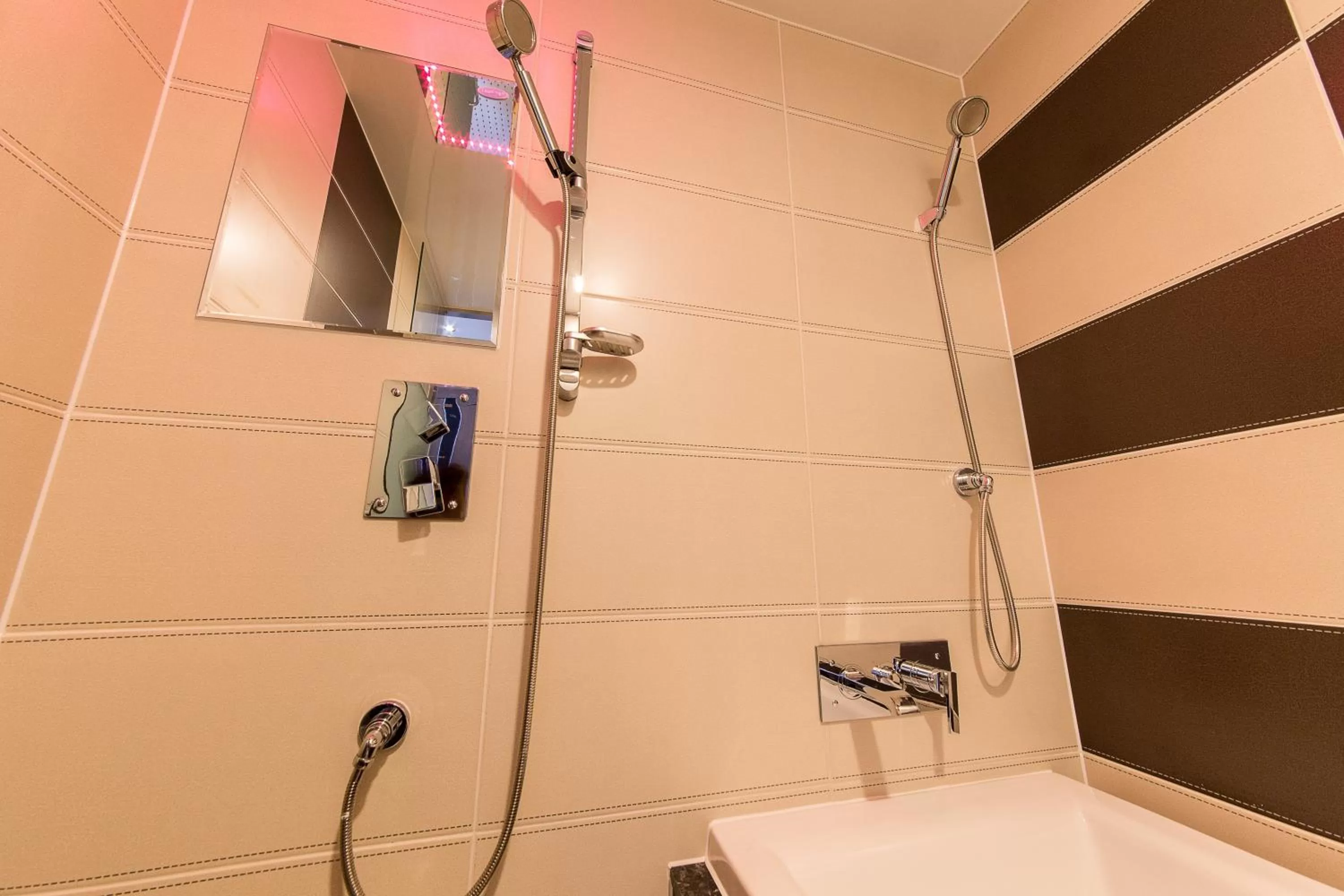 Hot Tub in Boutique Hotel SB Yeouido