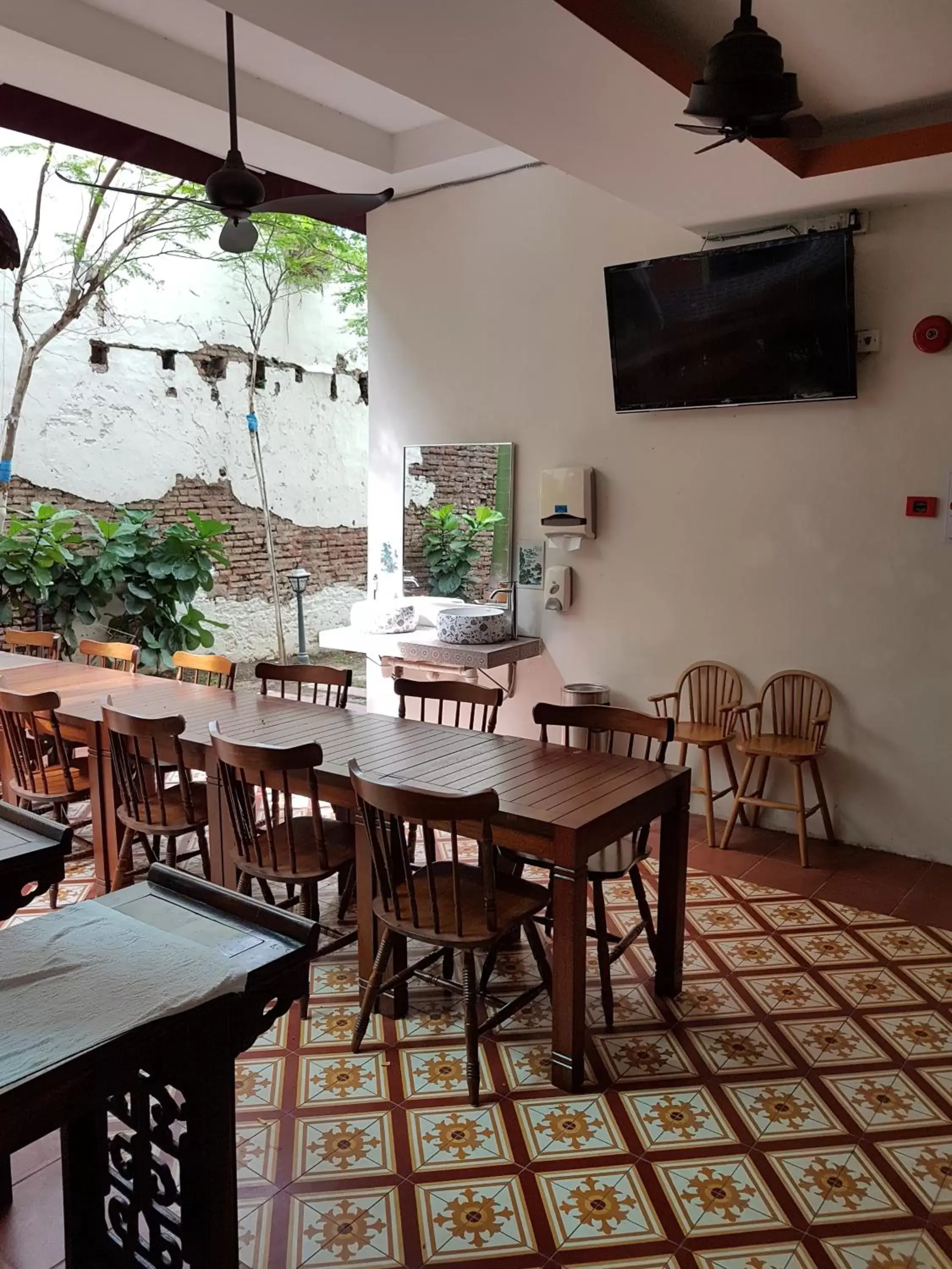 Communal lounge/ TV room, Restaurant/Places to Eat in Swiss Hotel Heritage Boutique Melaka