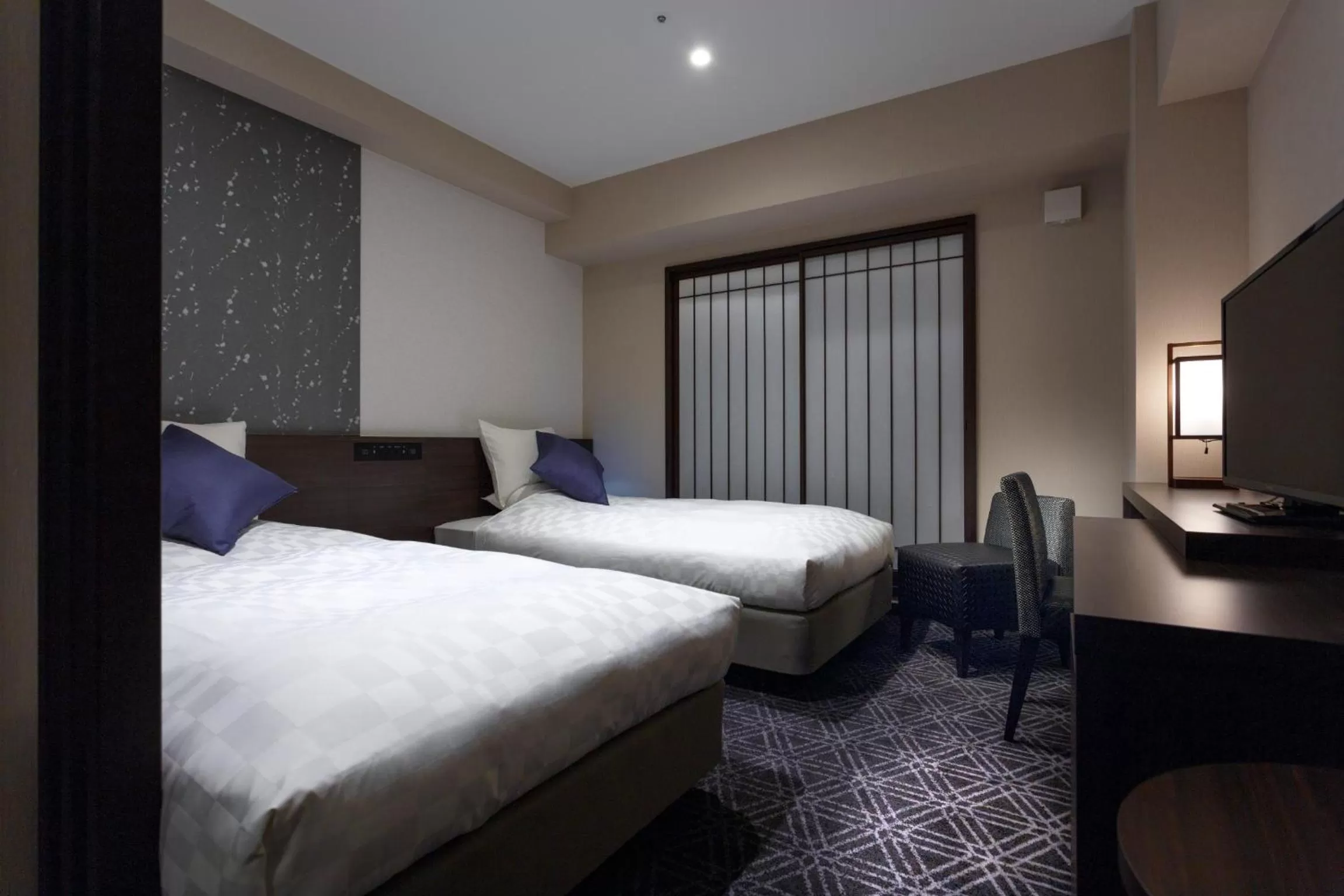 Photo of the whole room, Bed in Osaka View Hotel Honmachi