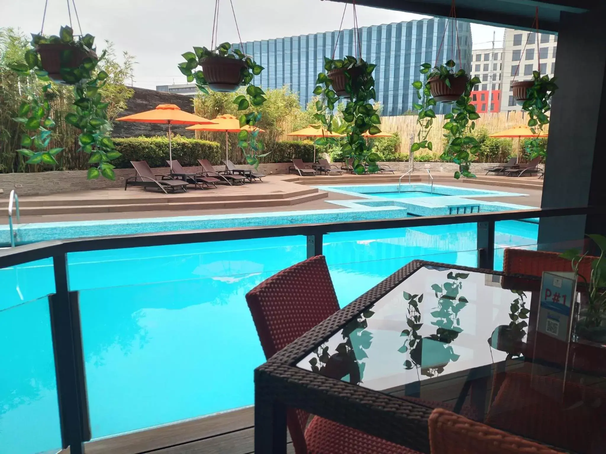 Swimming Pool in The Heritage Hotel Manila