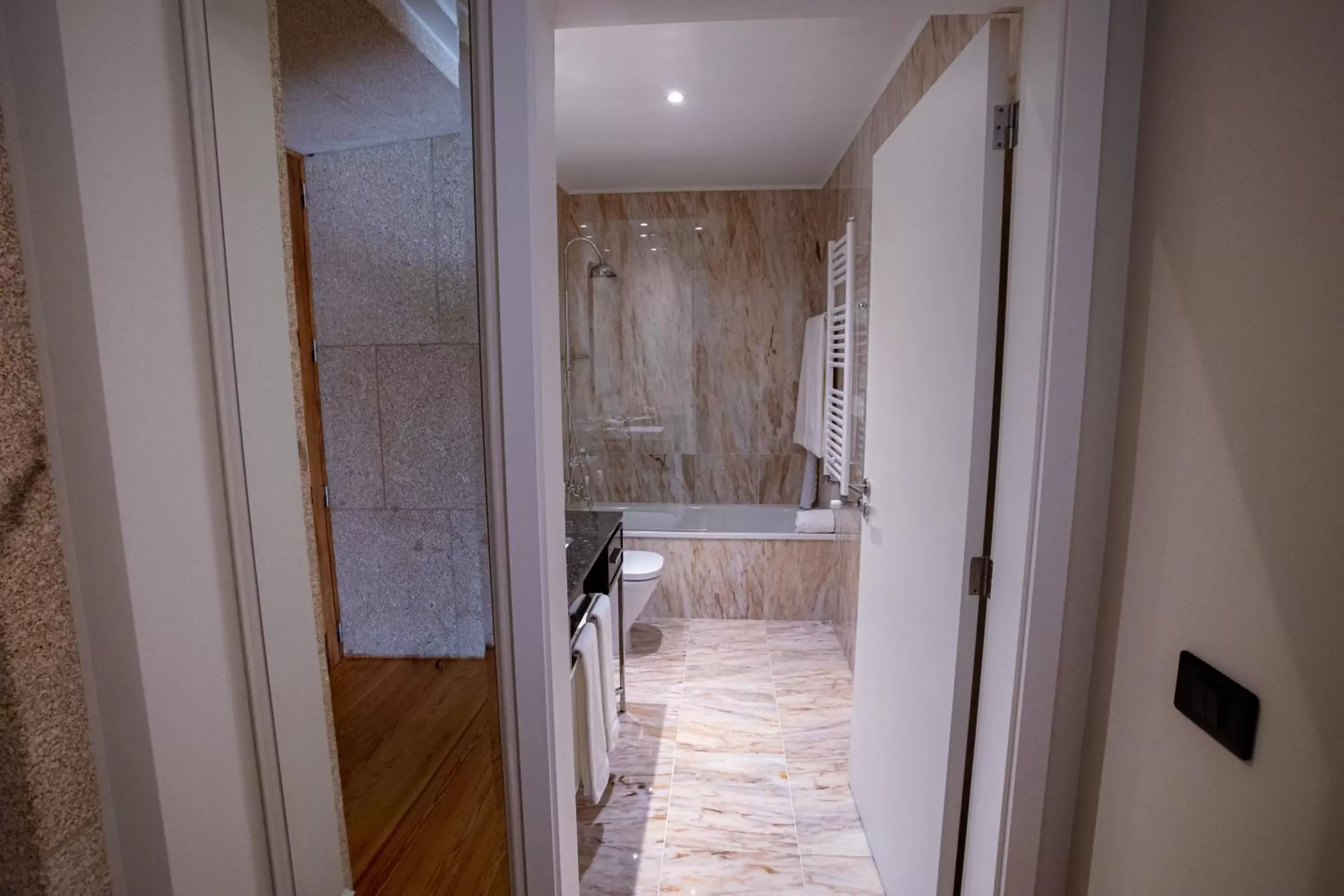 Bathroom in Solar do Requeijo by Luna Hotels & Resorts