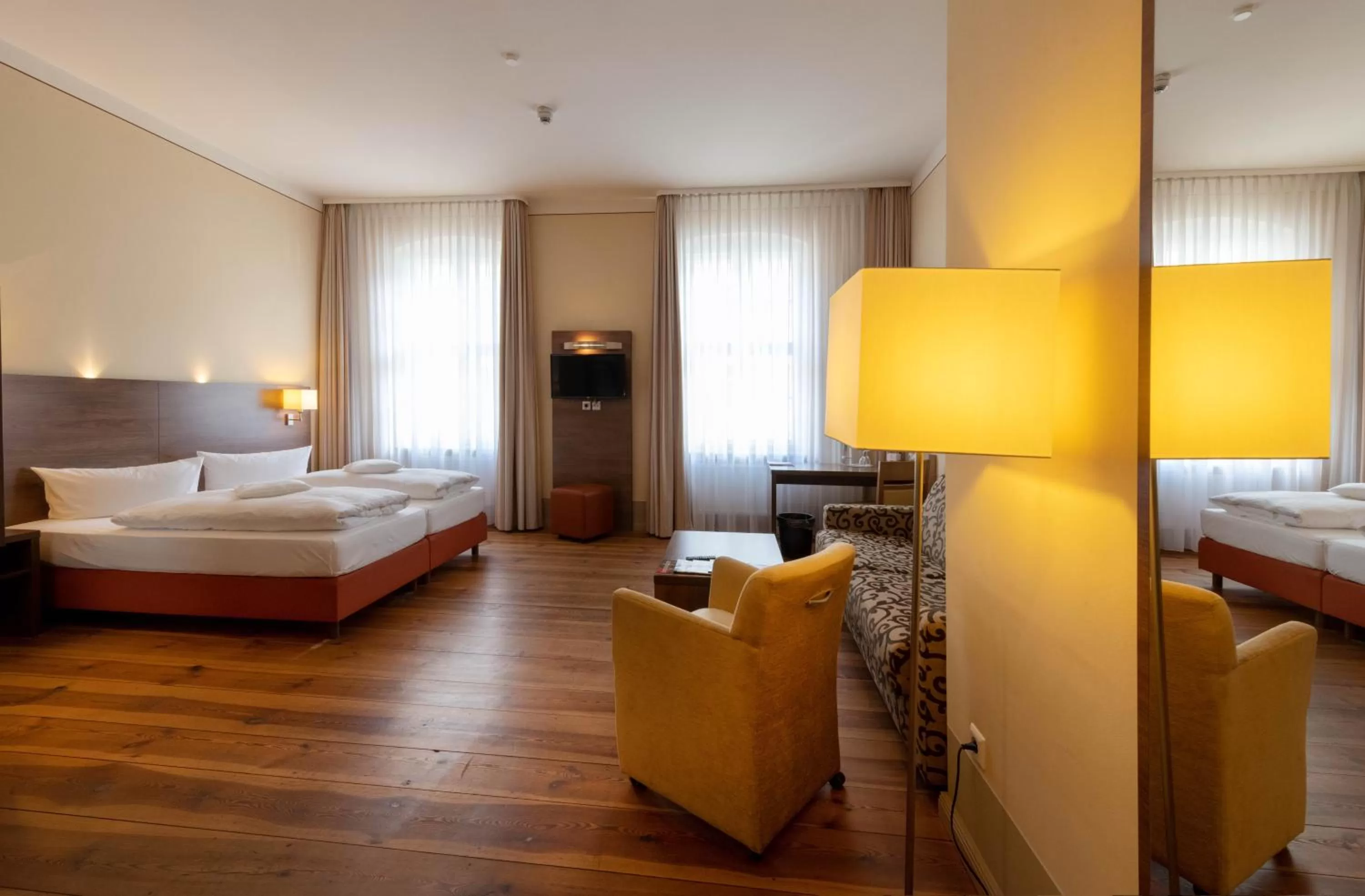 Photo of the whole room, Bed in Hotel am Großen Waisenhaus