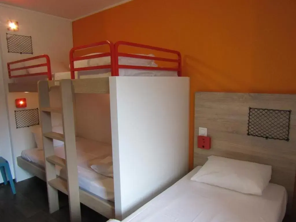 Bunk Bed in HOTEL F1 Lyon Genay Massieux
