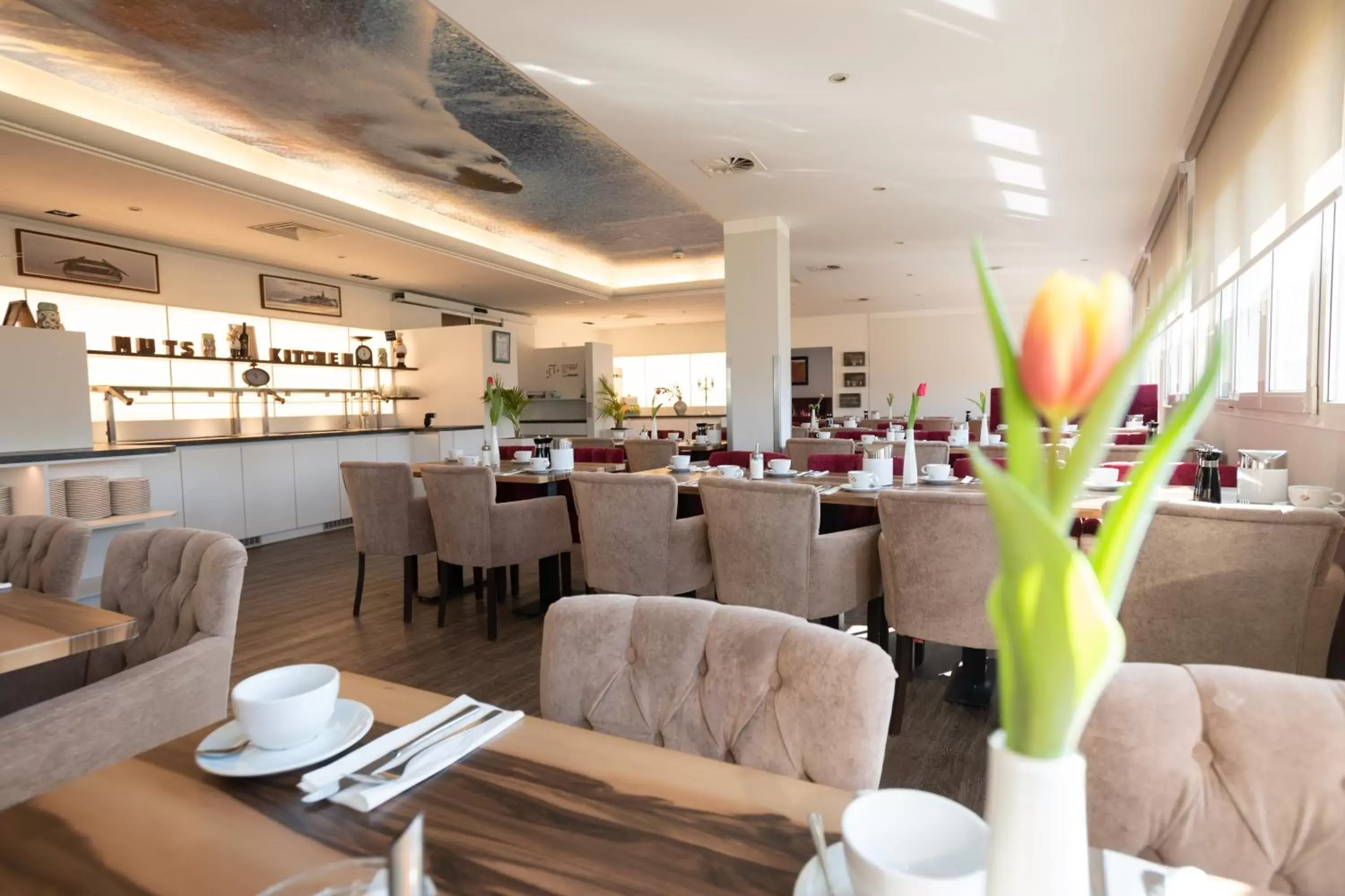 Restaurant/Places to Eat in Nautic Hotel Bremerhaven