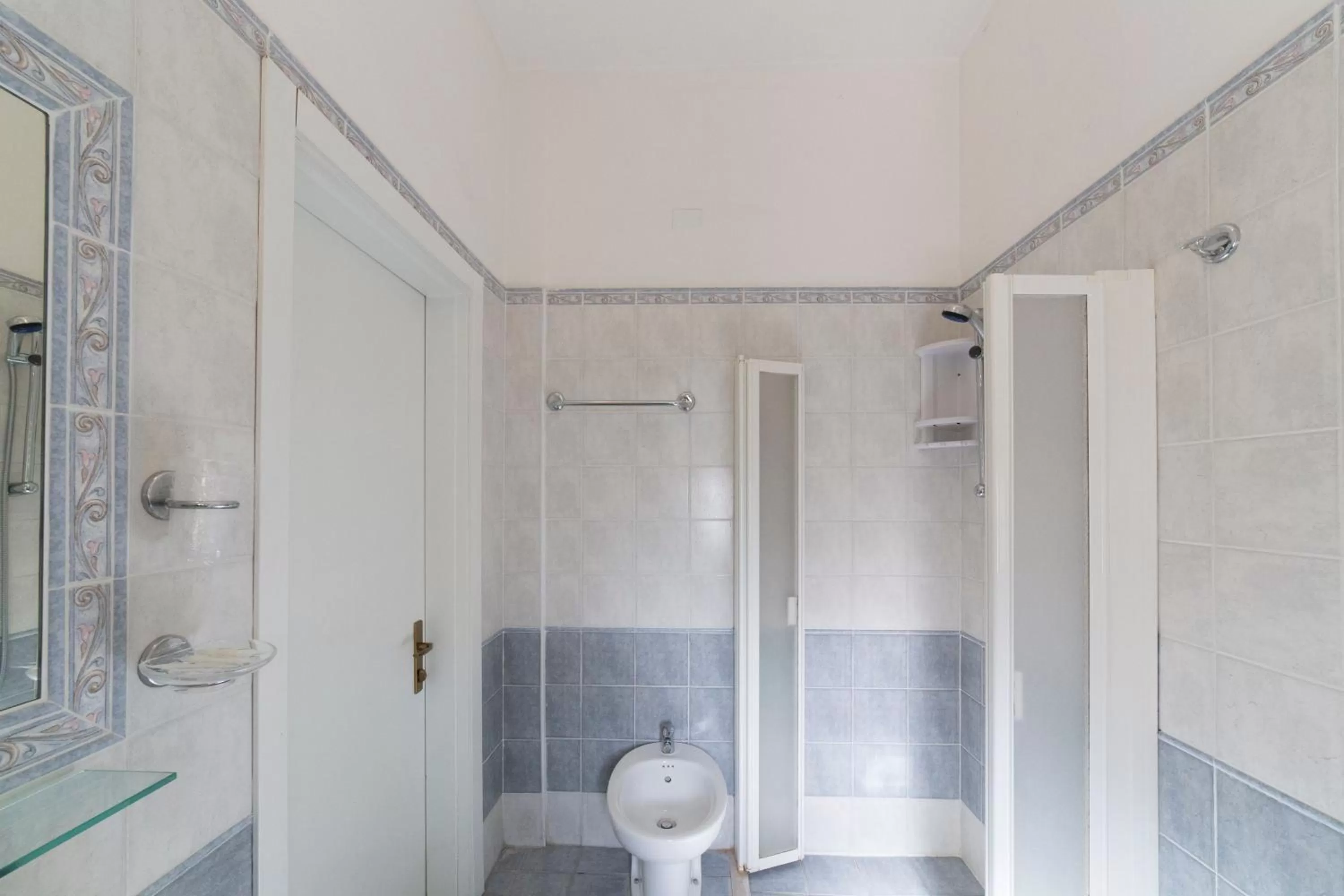 Bathroom in Hotel Europa