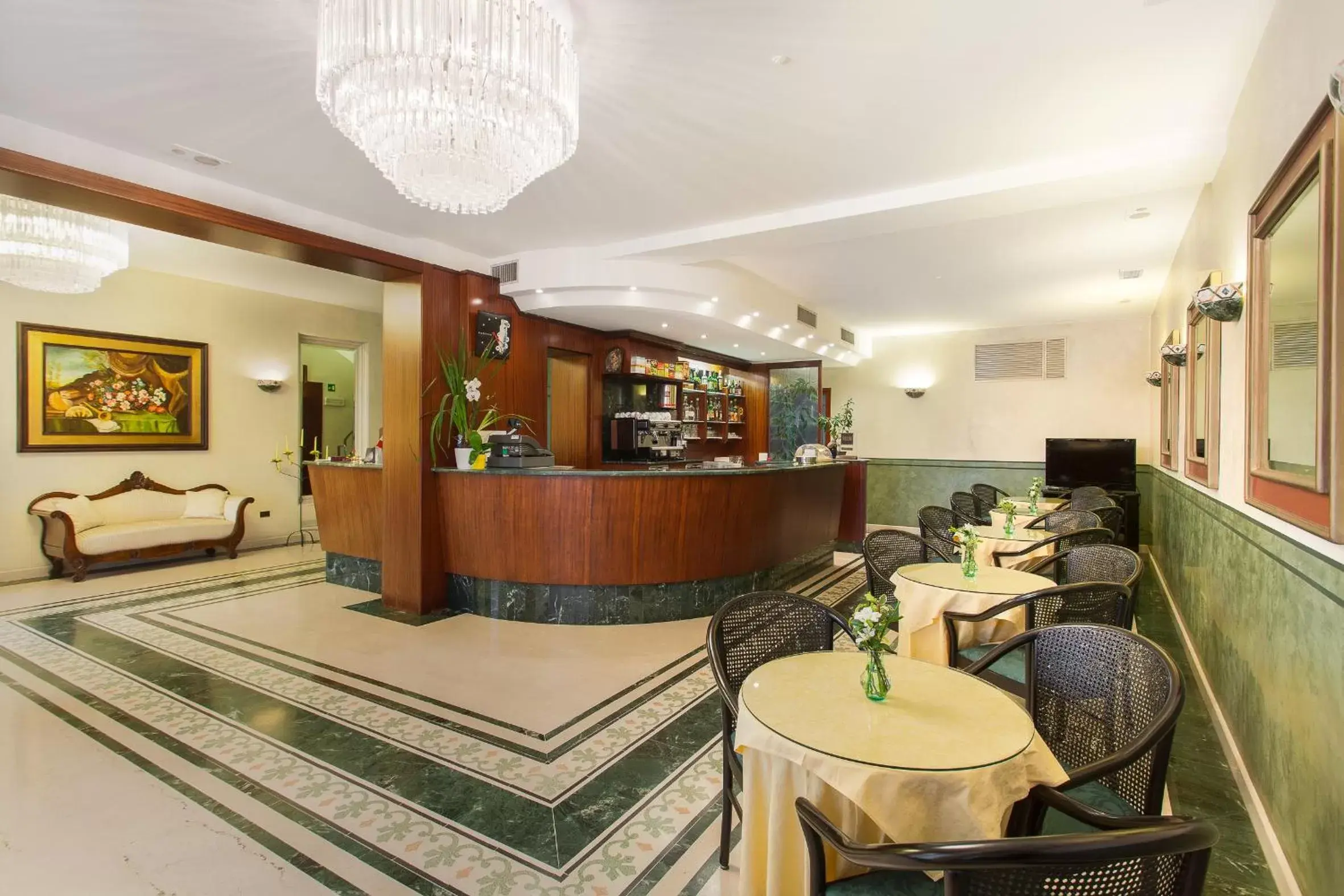 Lounge or bar in Hotel Gambara