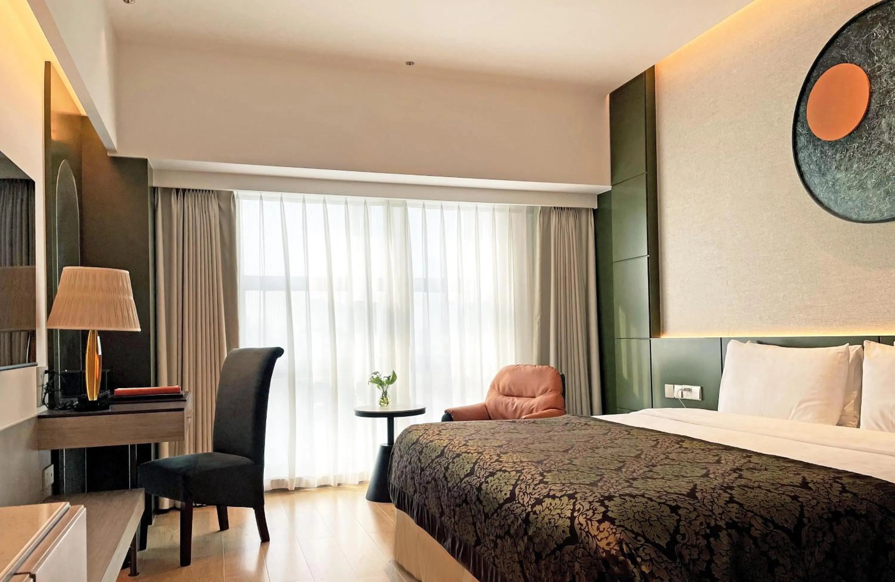 Bed in Merry Hotel Shanghai (Former Rendezvous Merry Hotel Shanghai)