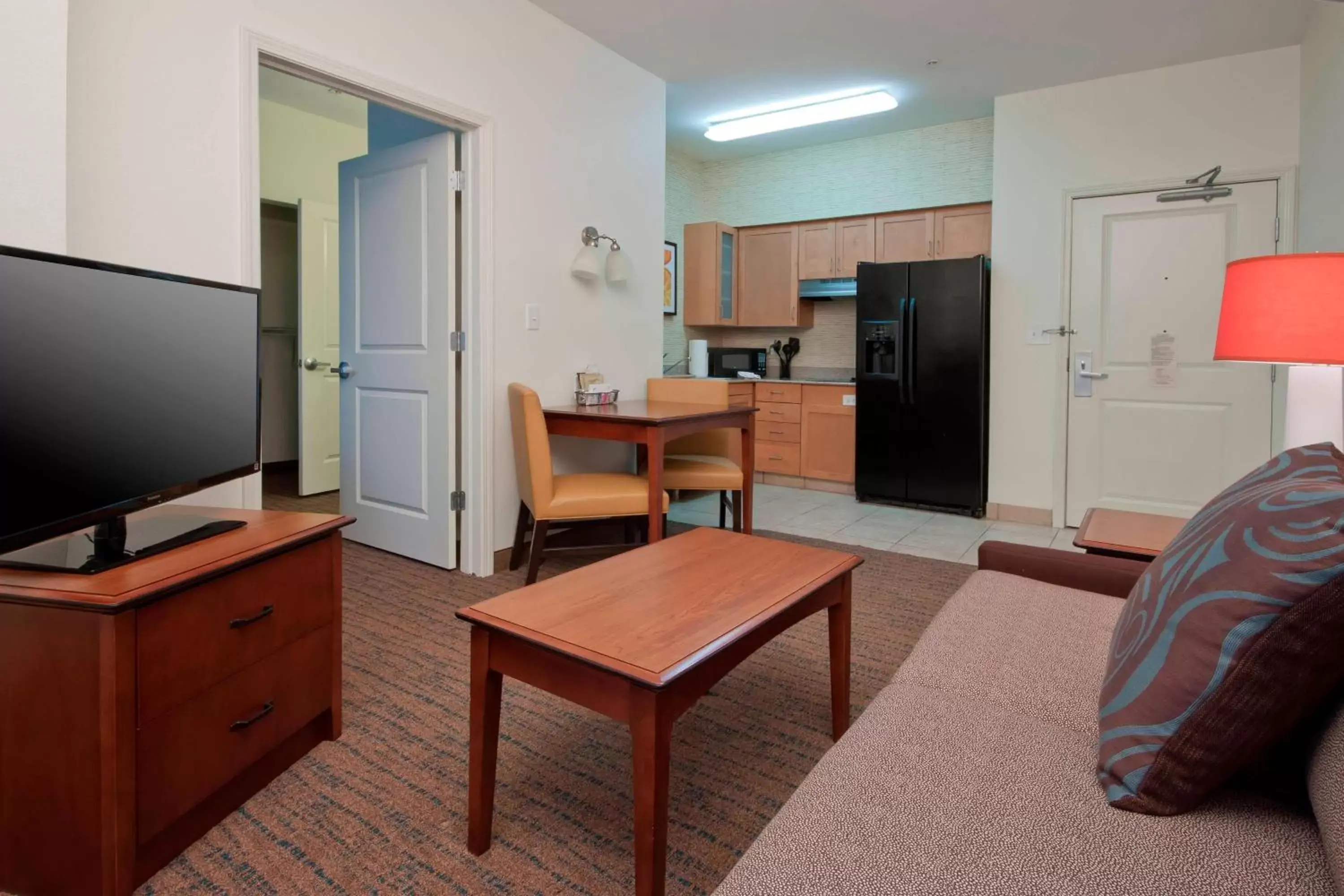 Bedroom, Kitchen/Kitchenette in Residence Inn by Marriott San Antonio North Stone Oak