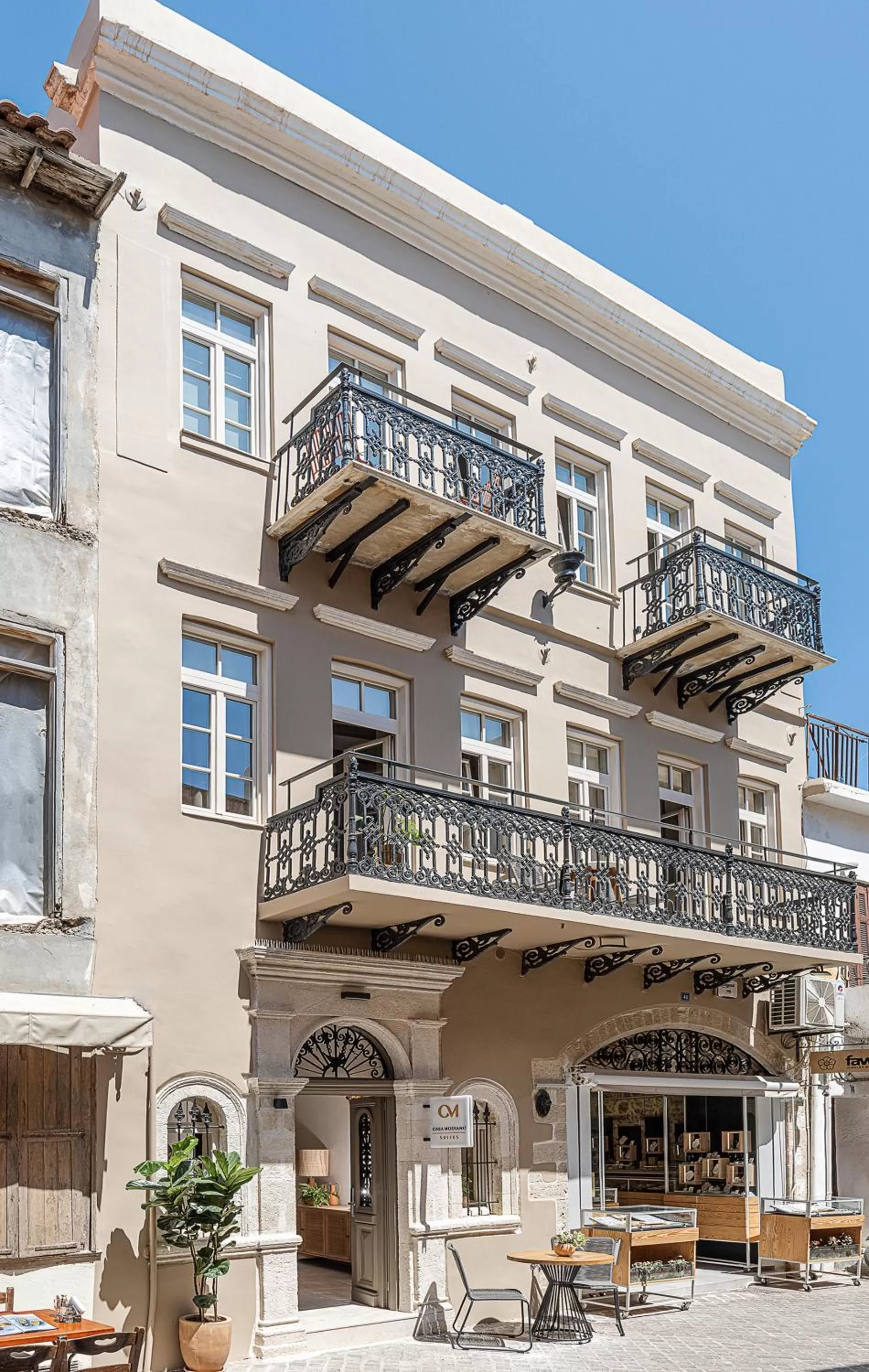 Property building in Casa Modiano Boutique