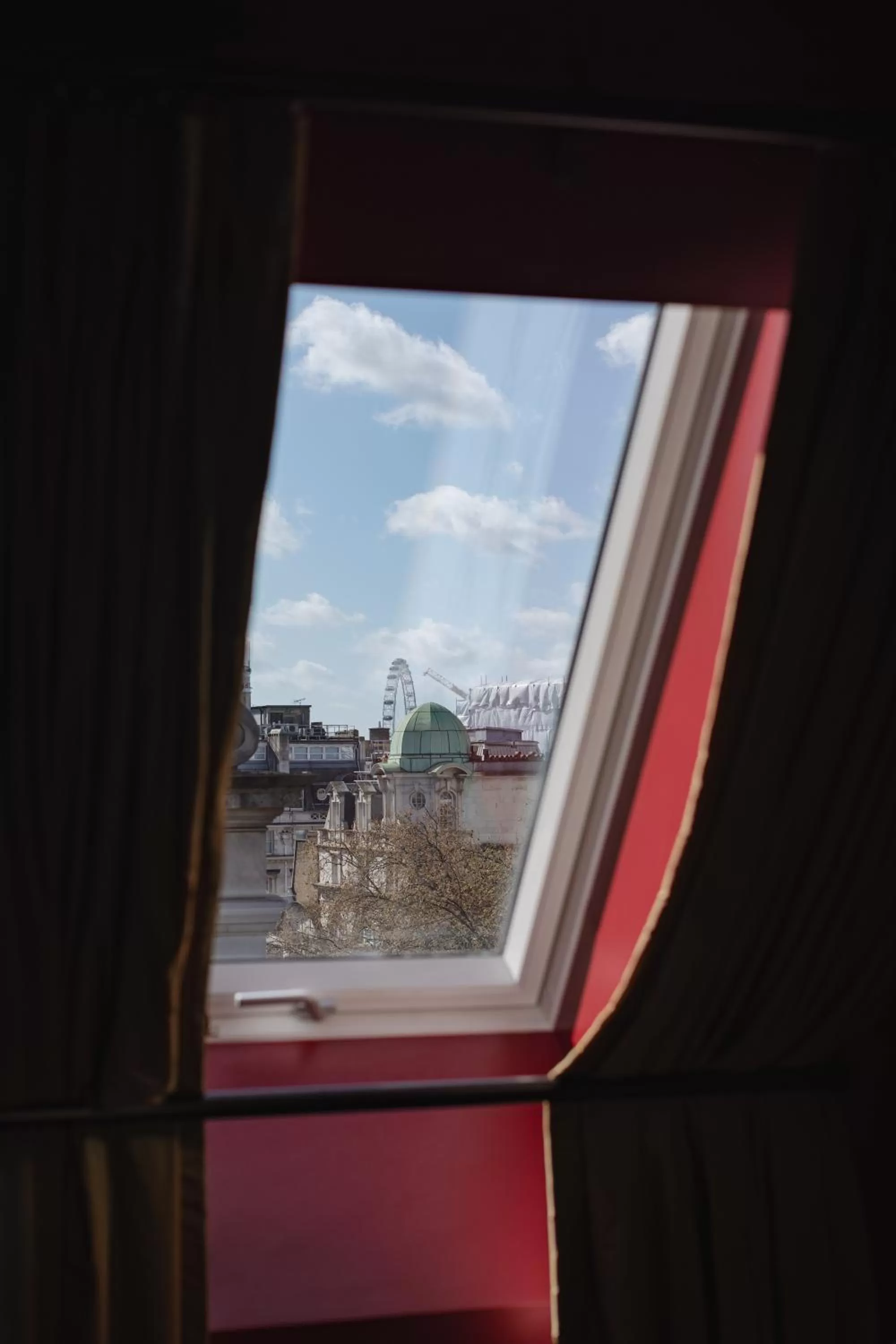 Day in L'oscar London