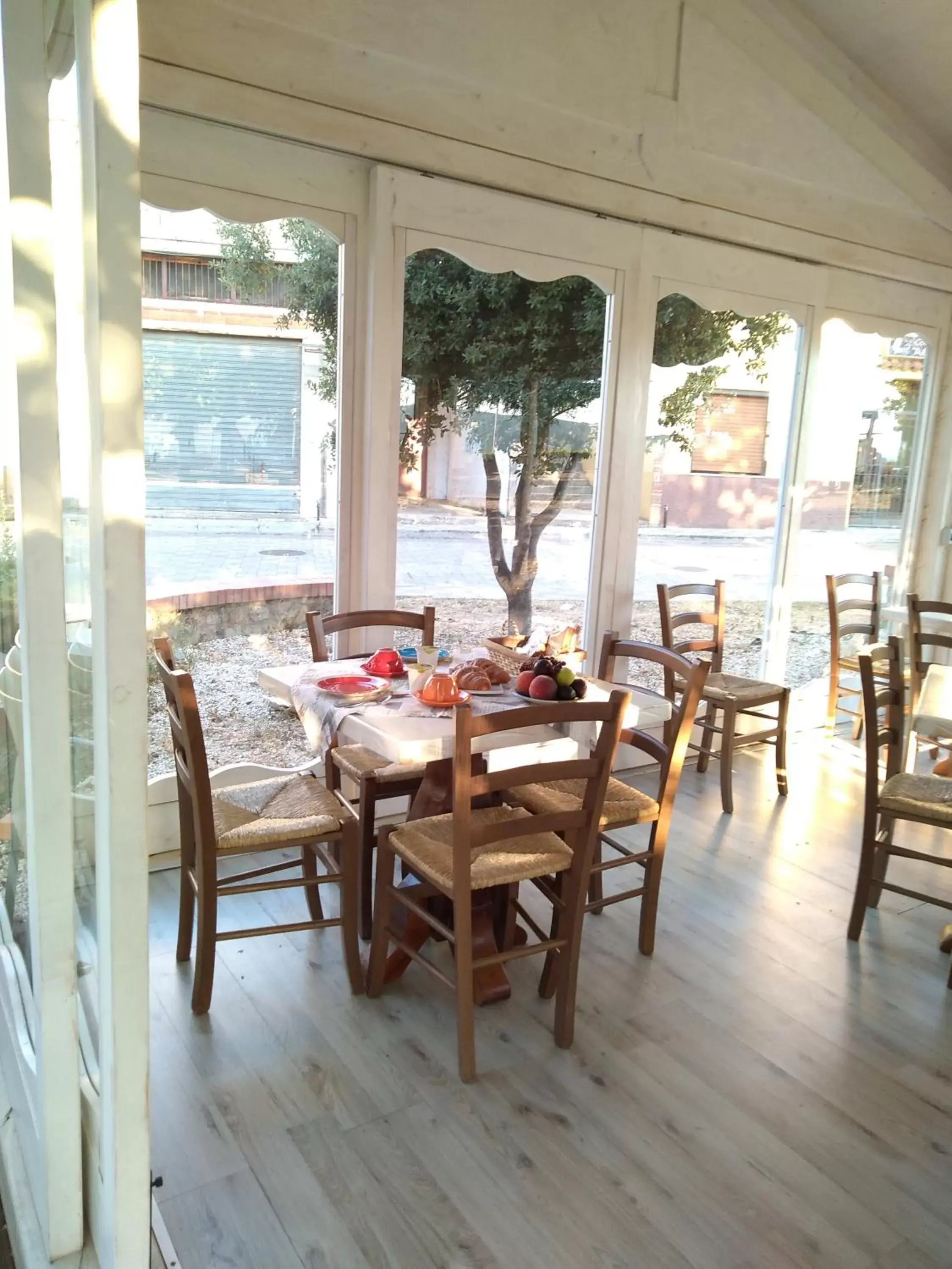 Restaurant/Places to Eat in Locanda B&B Dandana