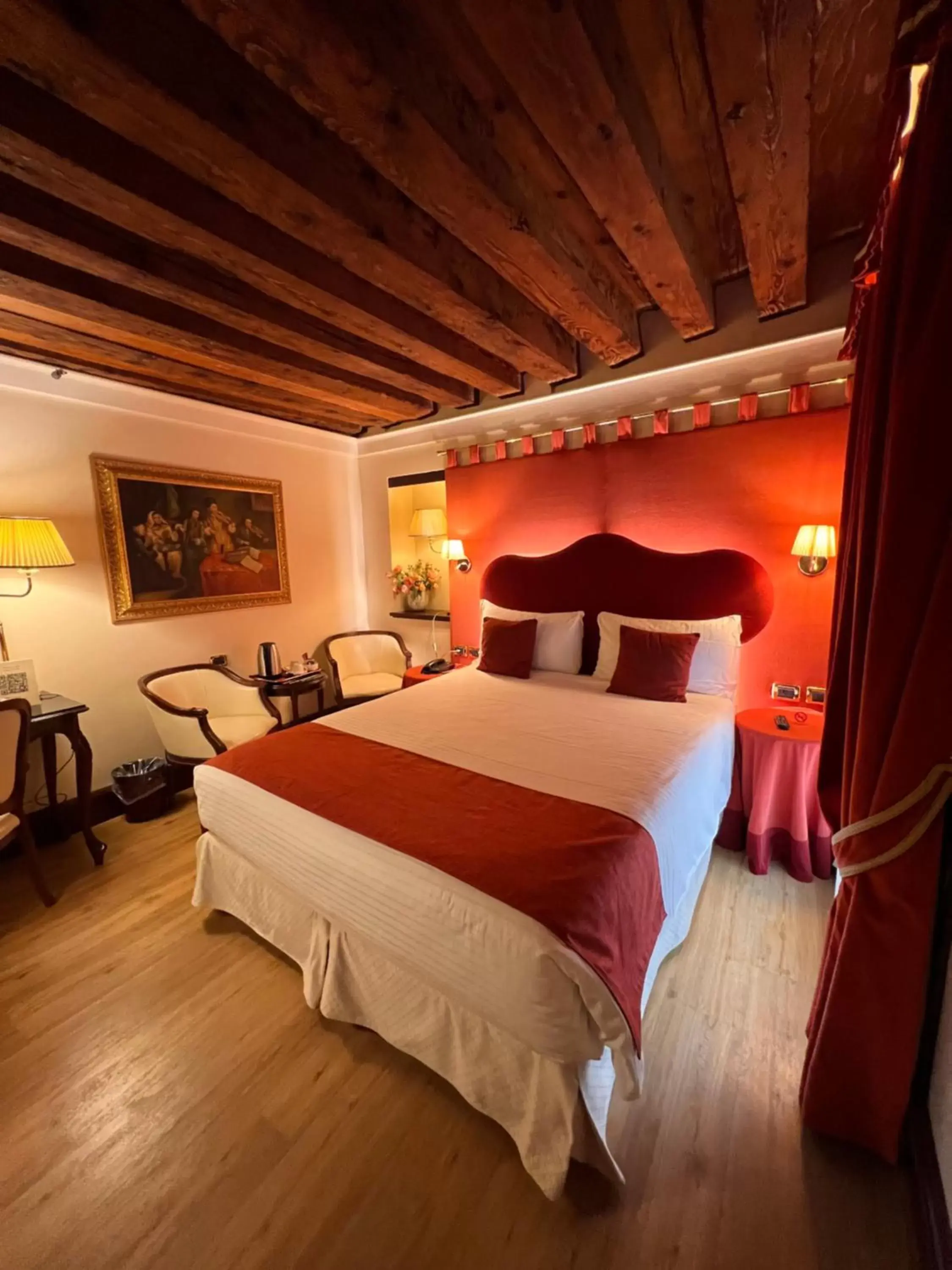 Classic Double Room in Ruzzini Palace Hotel Classic Double Room in Ruzzini Palace Hotel