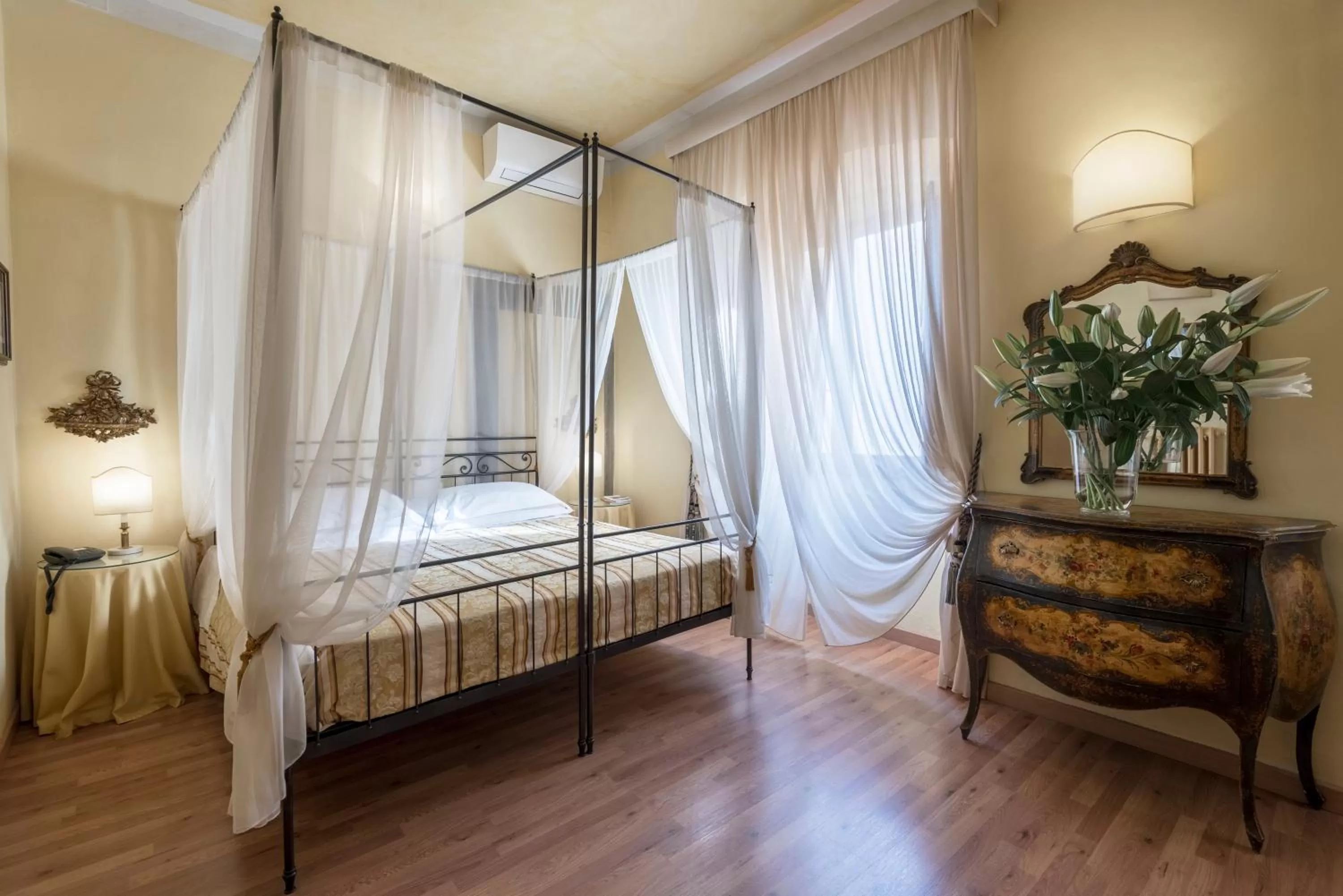 Bed in Hotel Palazzo dal Borgo
