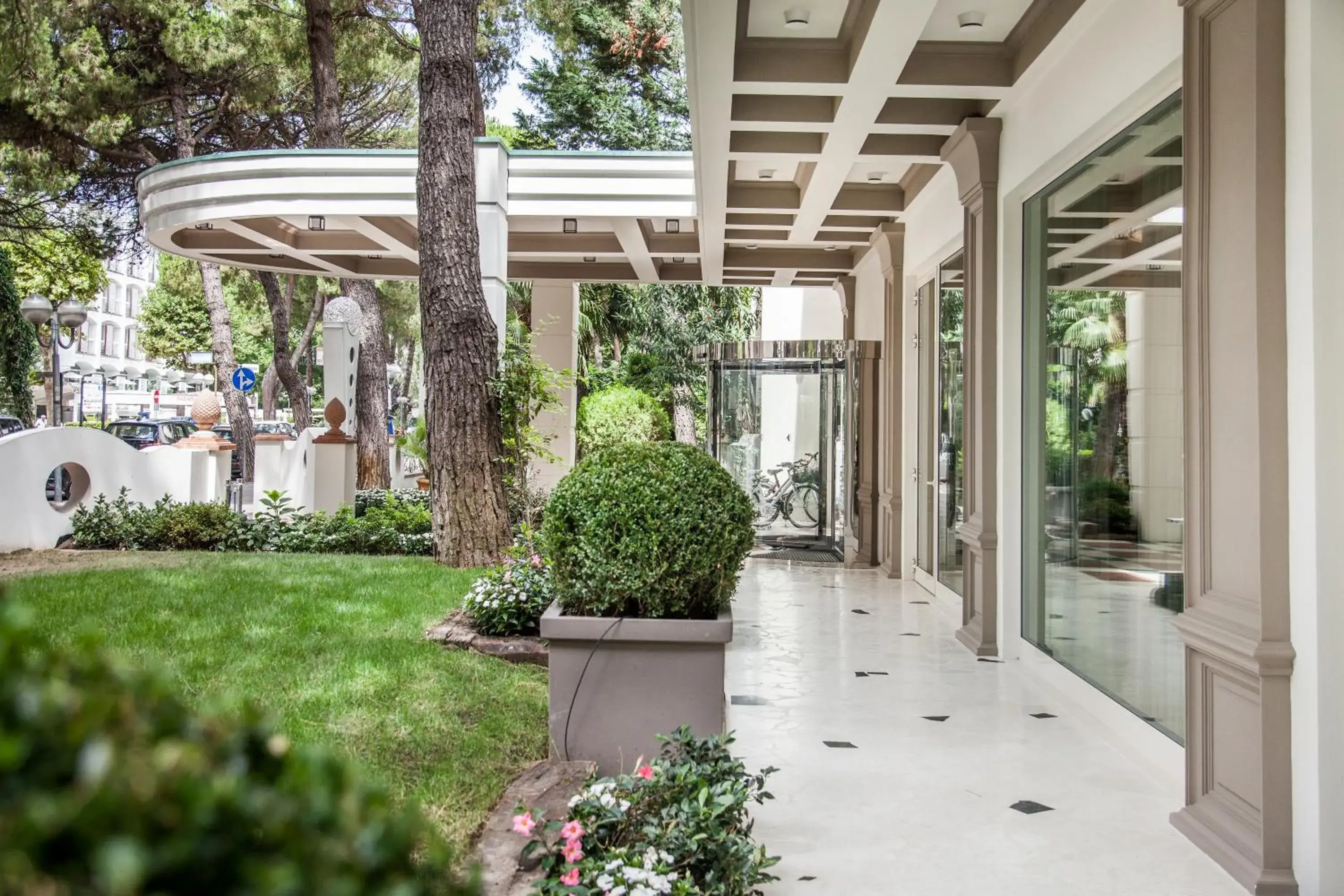 Facade/entrance in Hotel Aurelia