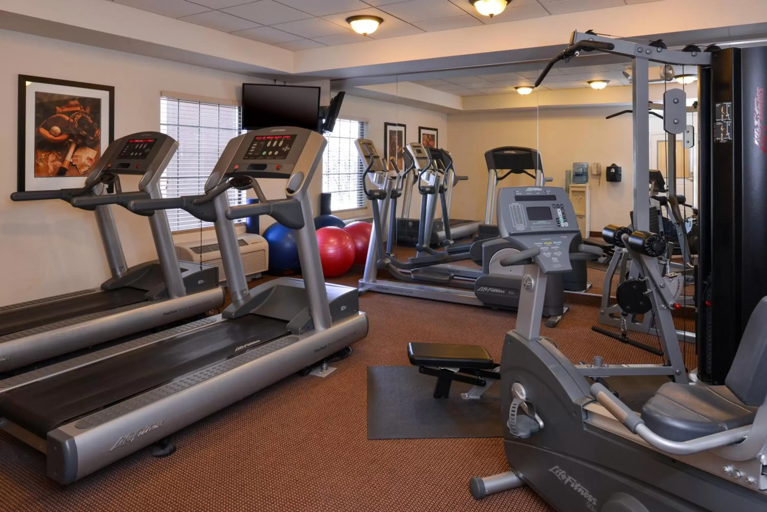 Fitness centre/facilities, Fitness Center/Facilities in Staybridge Suites Indianapolis-Airport, an IHG Hotel