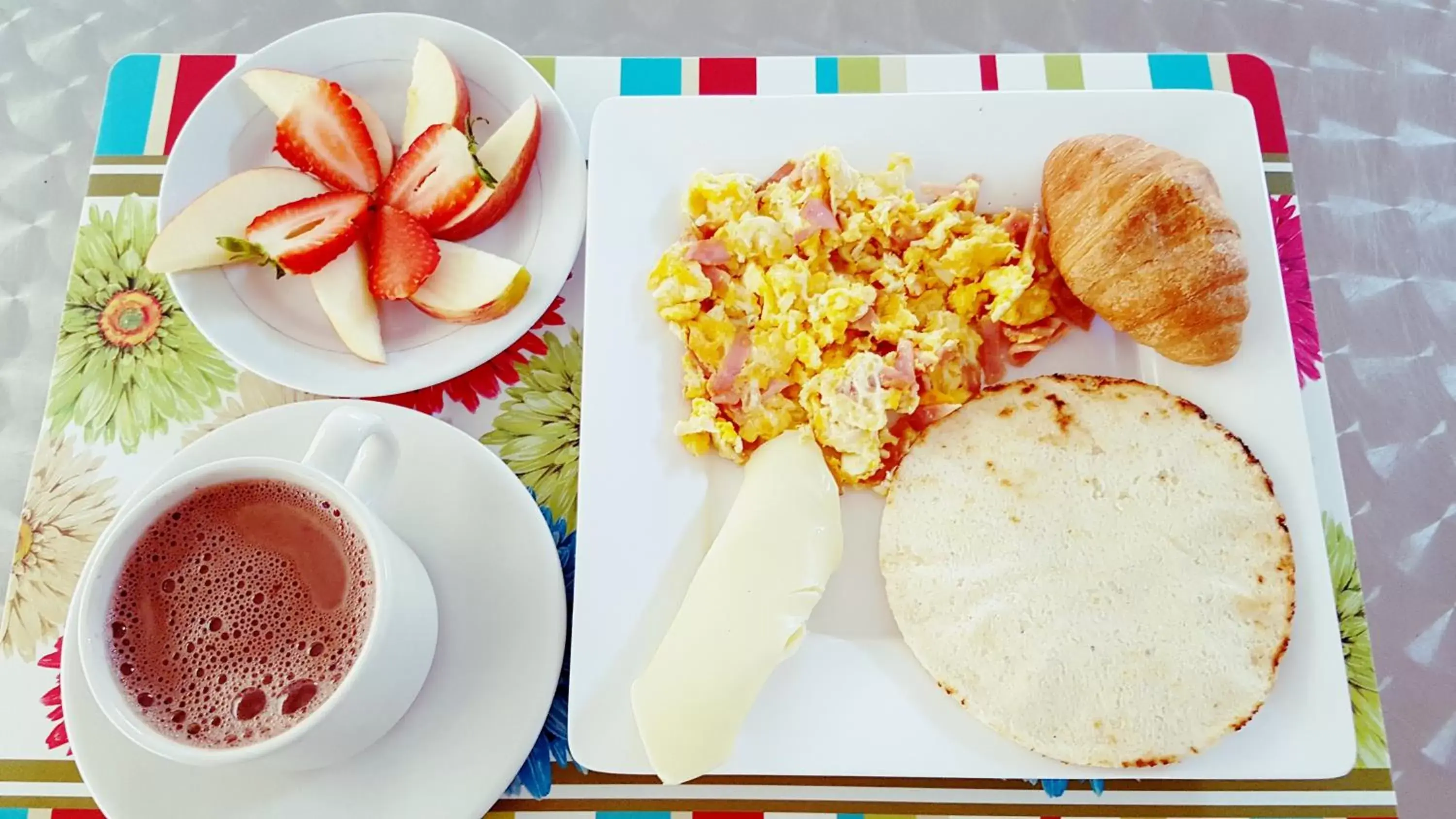 Breakfast in Hotel Suite Center Pereira