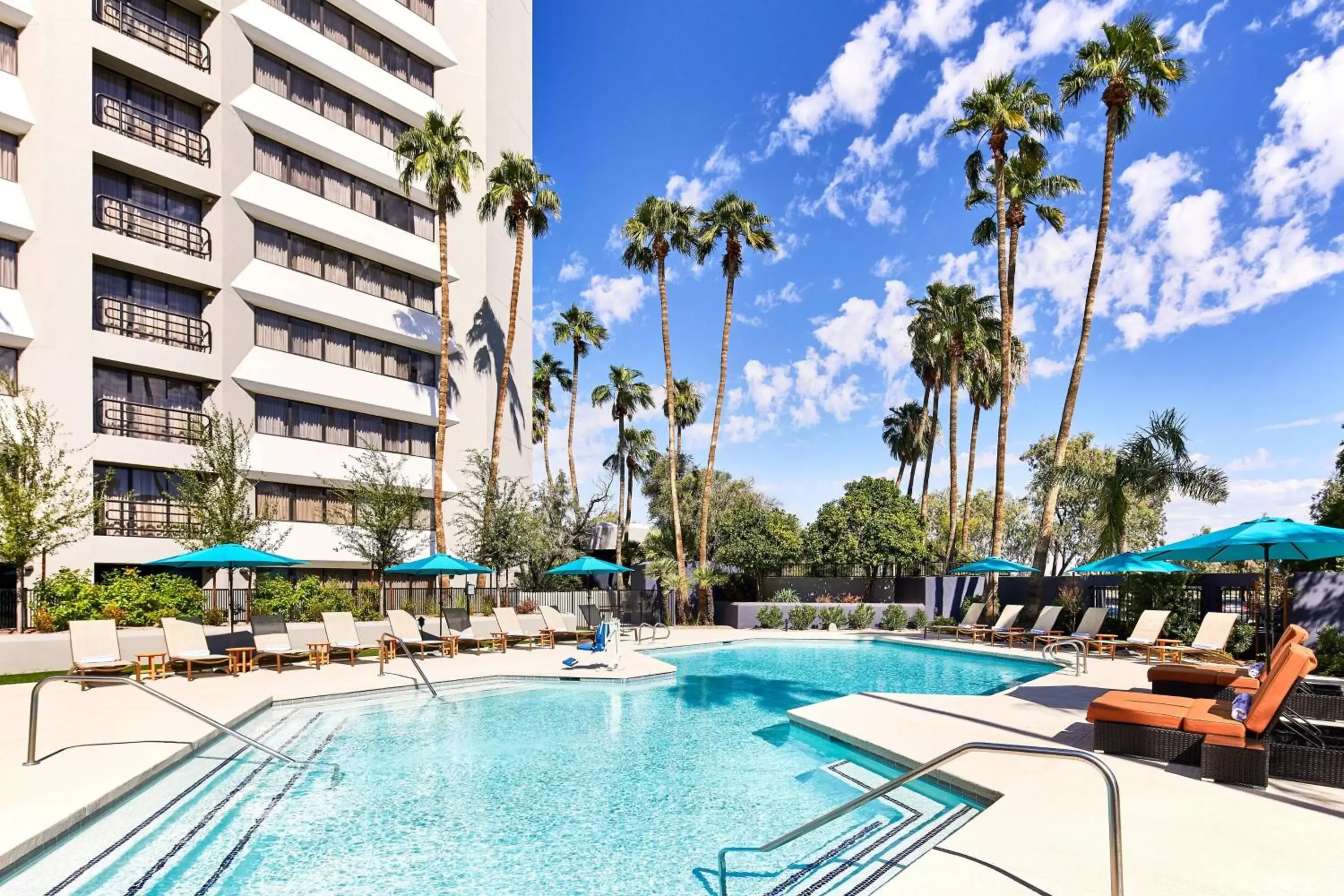 Swimming Pool in Delta Hotels by Marriott Phoenix Mesa