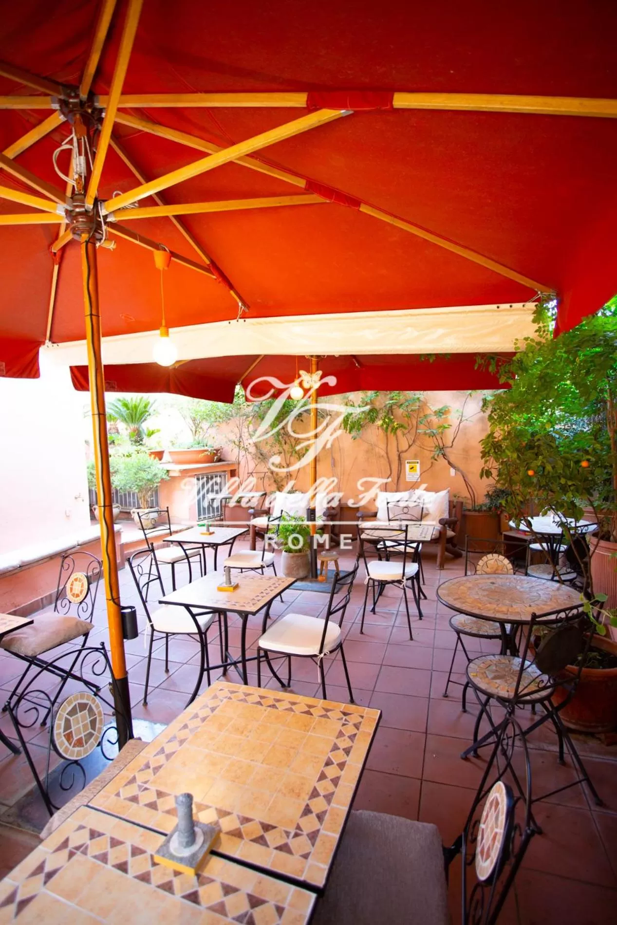 Patio in Villa della Fonte