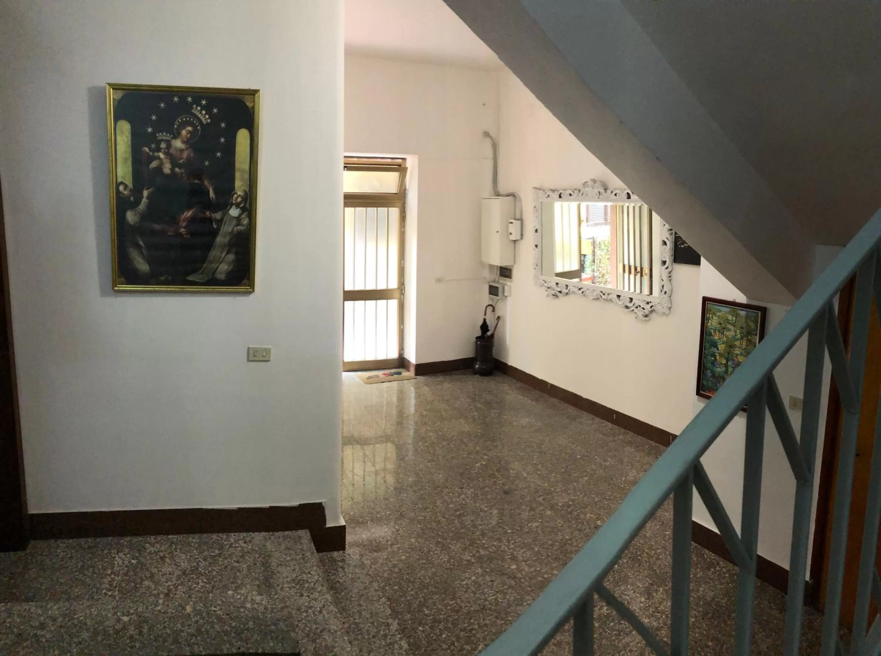 Domus Narciso Gallery