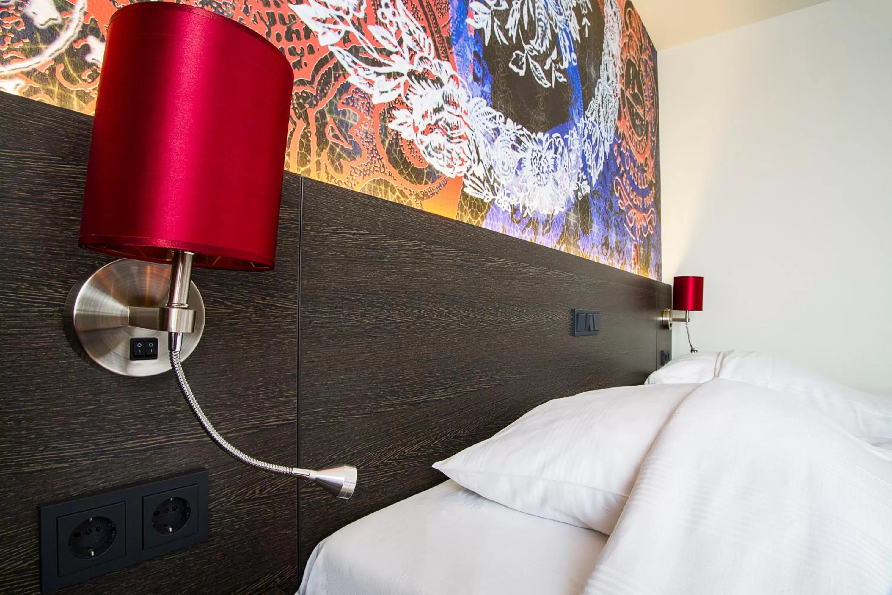 Decorative detail, Bed in Bastion Hotel Maastricht Centrum