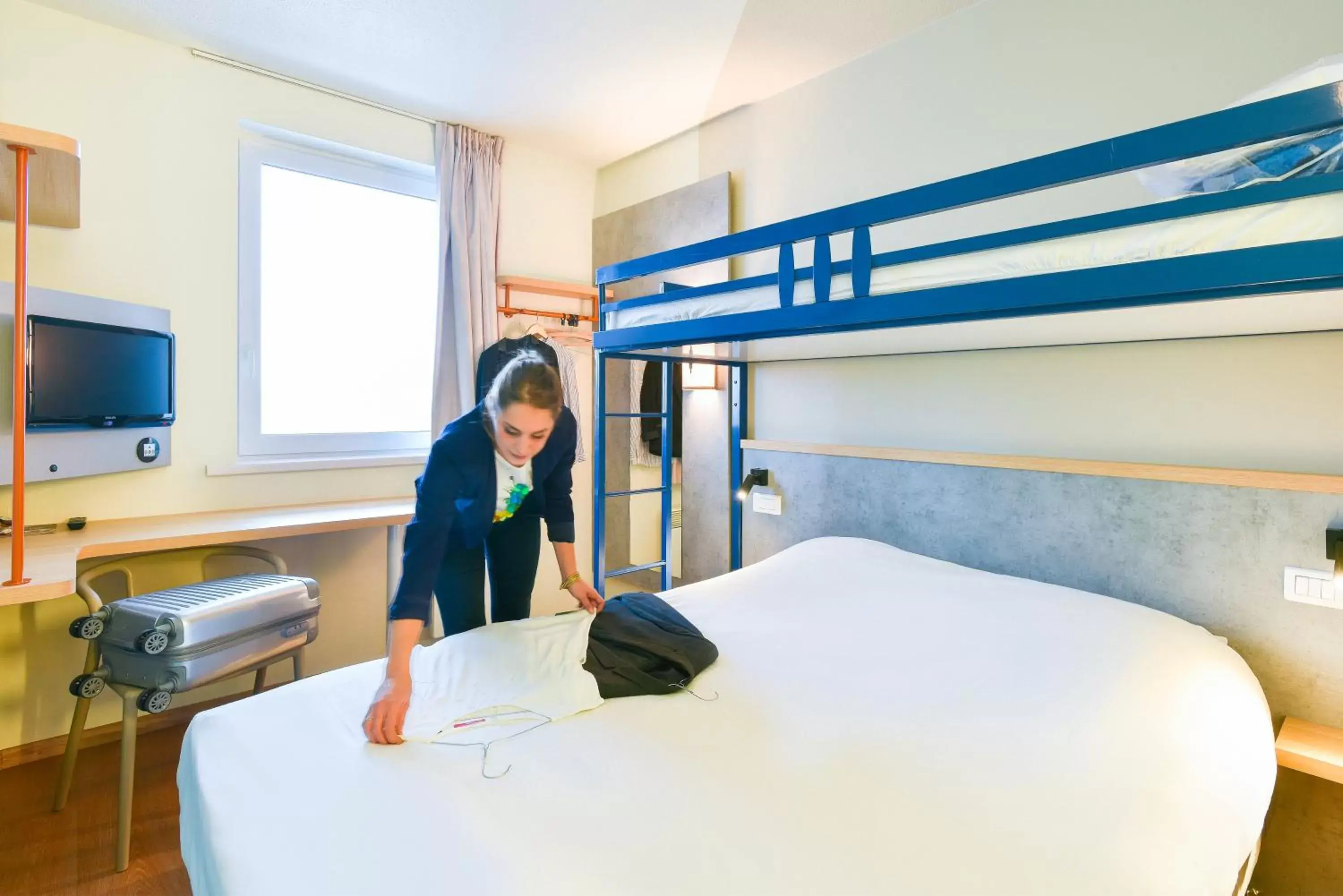 Bed in ibis Budget Charleroi Airport