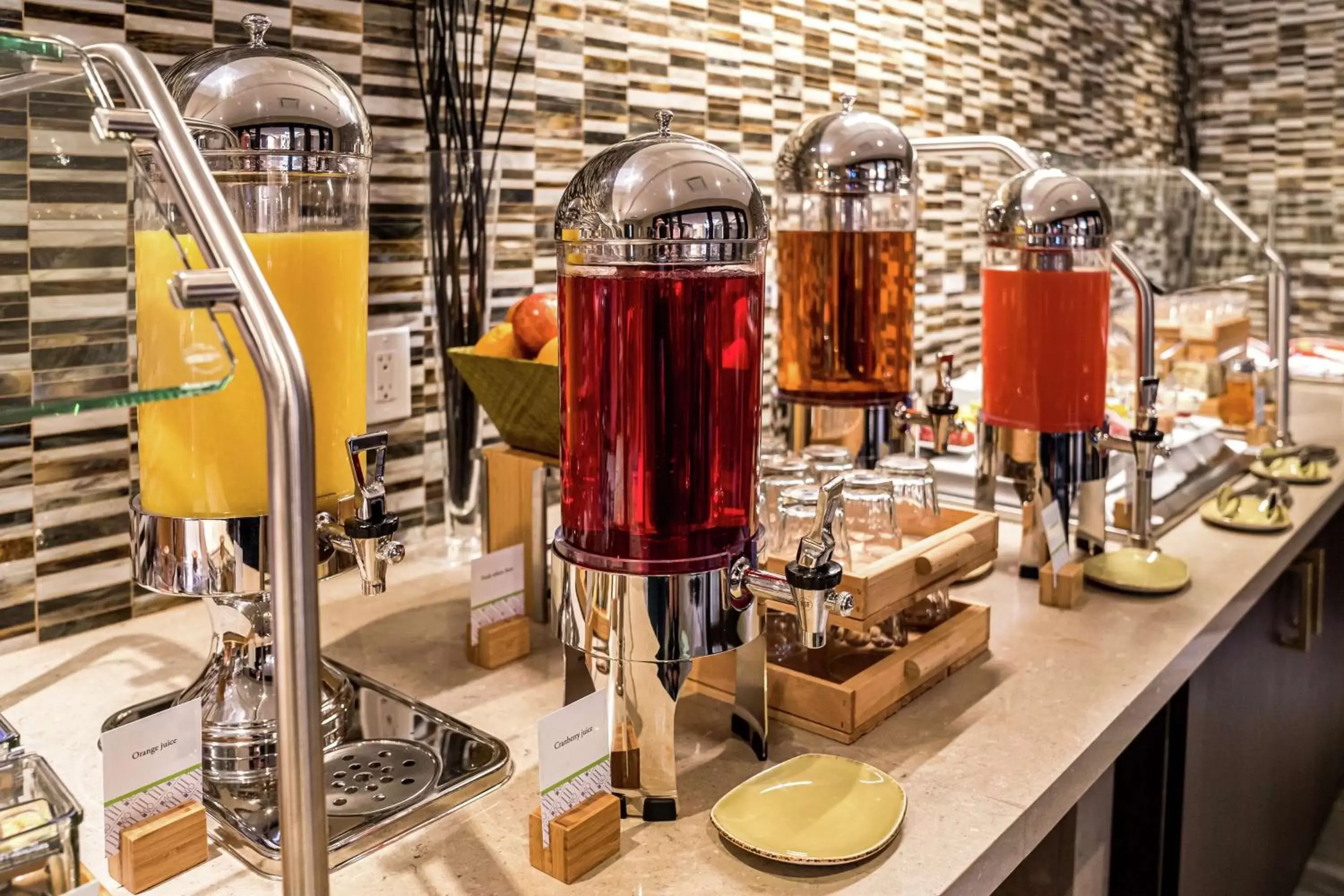 Breakfast in DoubleTree by Hilton Kitchener Breakfast in DoubleTree by Hilton Kitchener