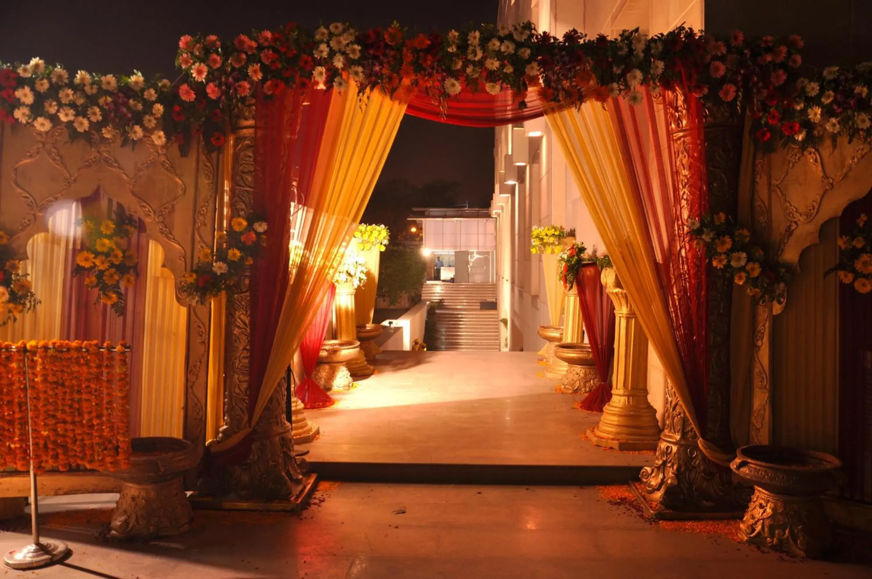 Banquet/Function facilities in Fortune Sector 27 Noida