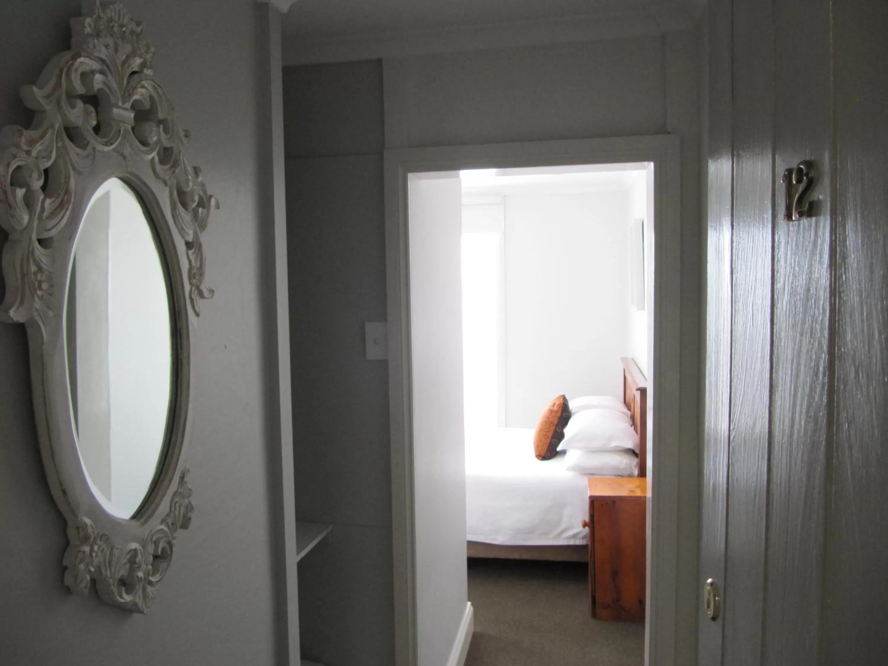 Bedroom, Bed in Seacombe House Motor Inn Port Fairy
