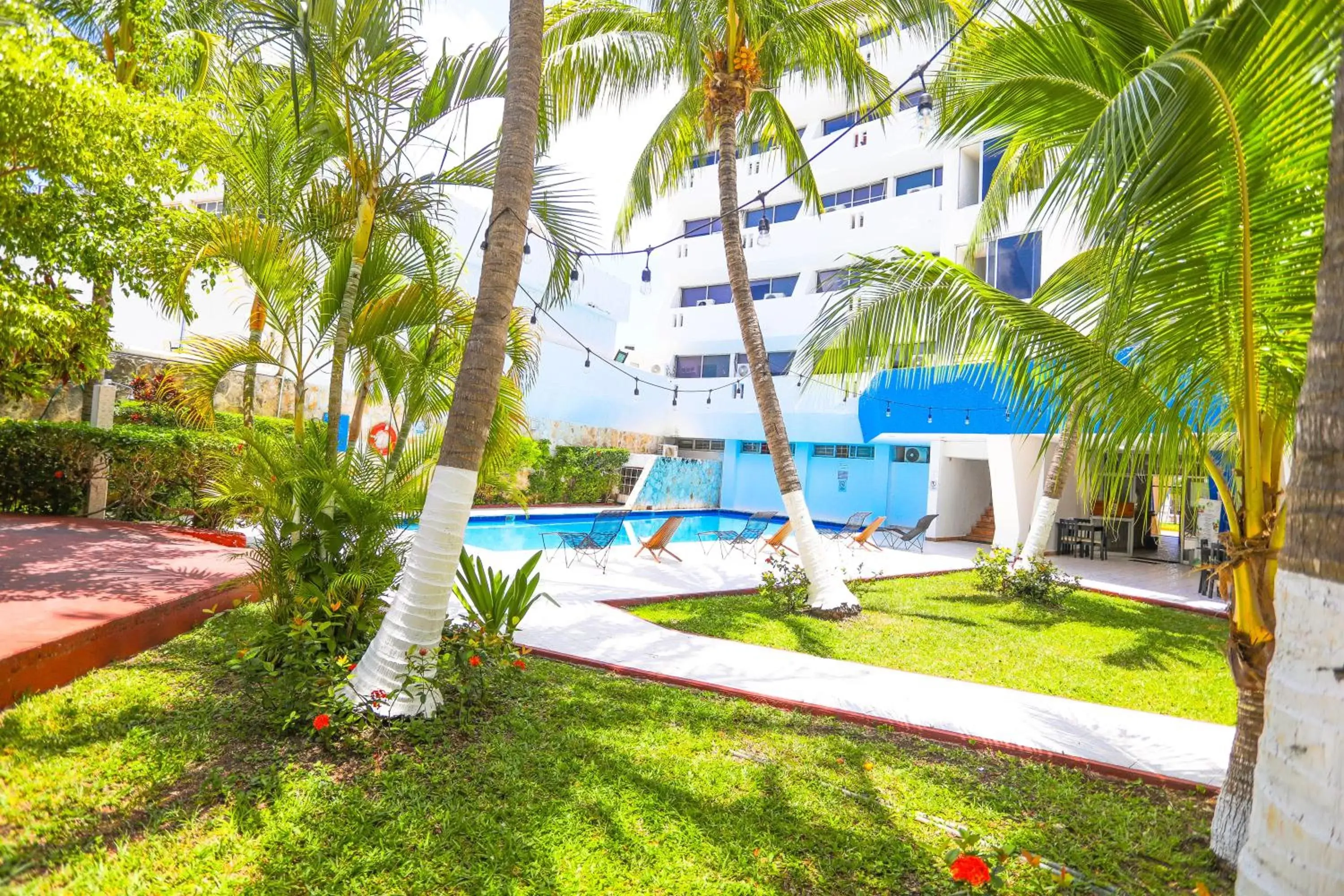 Garden view, Swimming Pool in Hotel Caribe Internacional Cancun