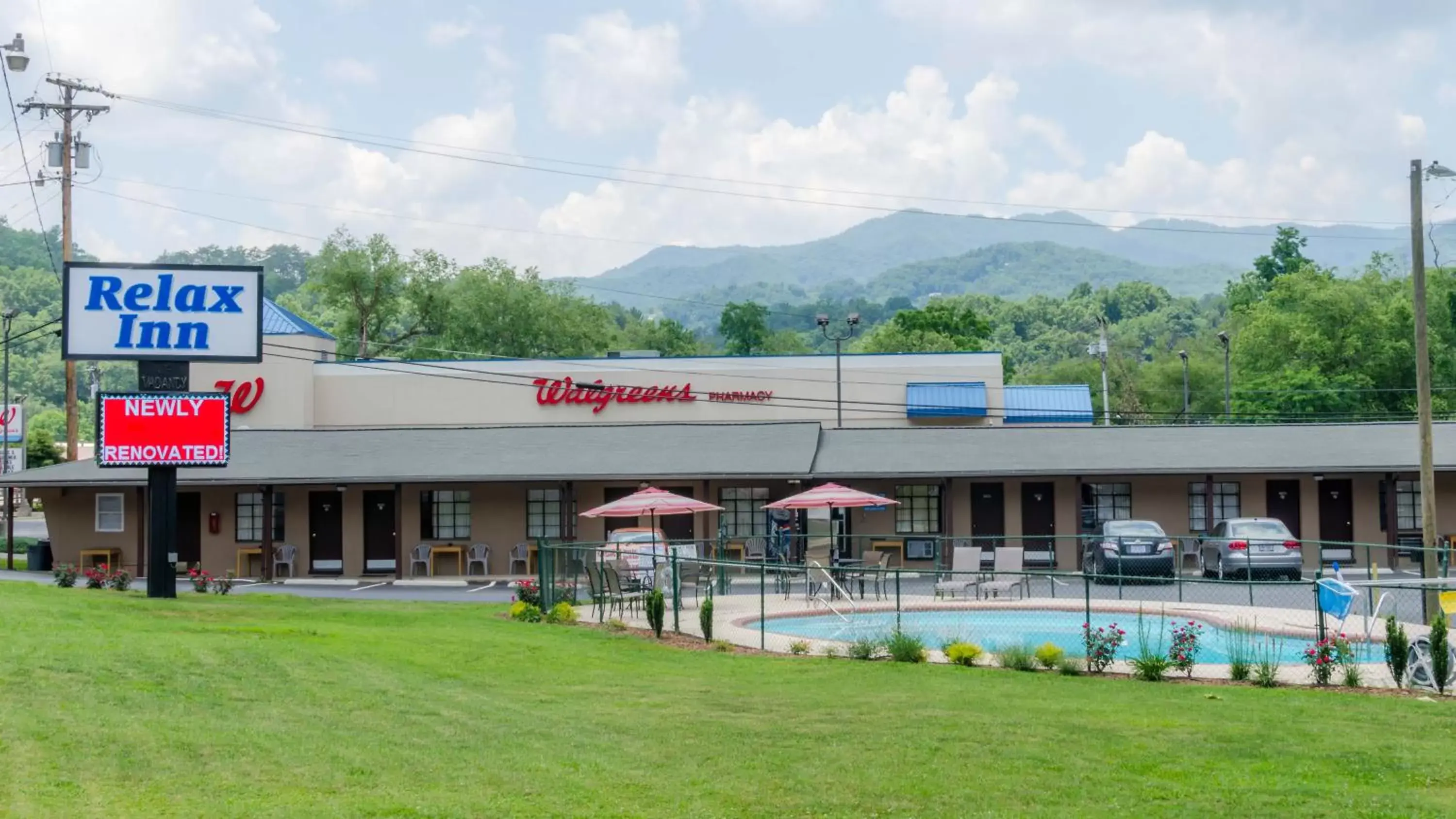 Property Building in Relax Inn - Bryson City