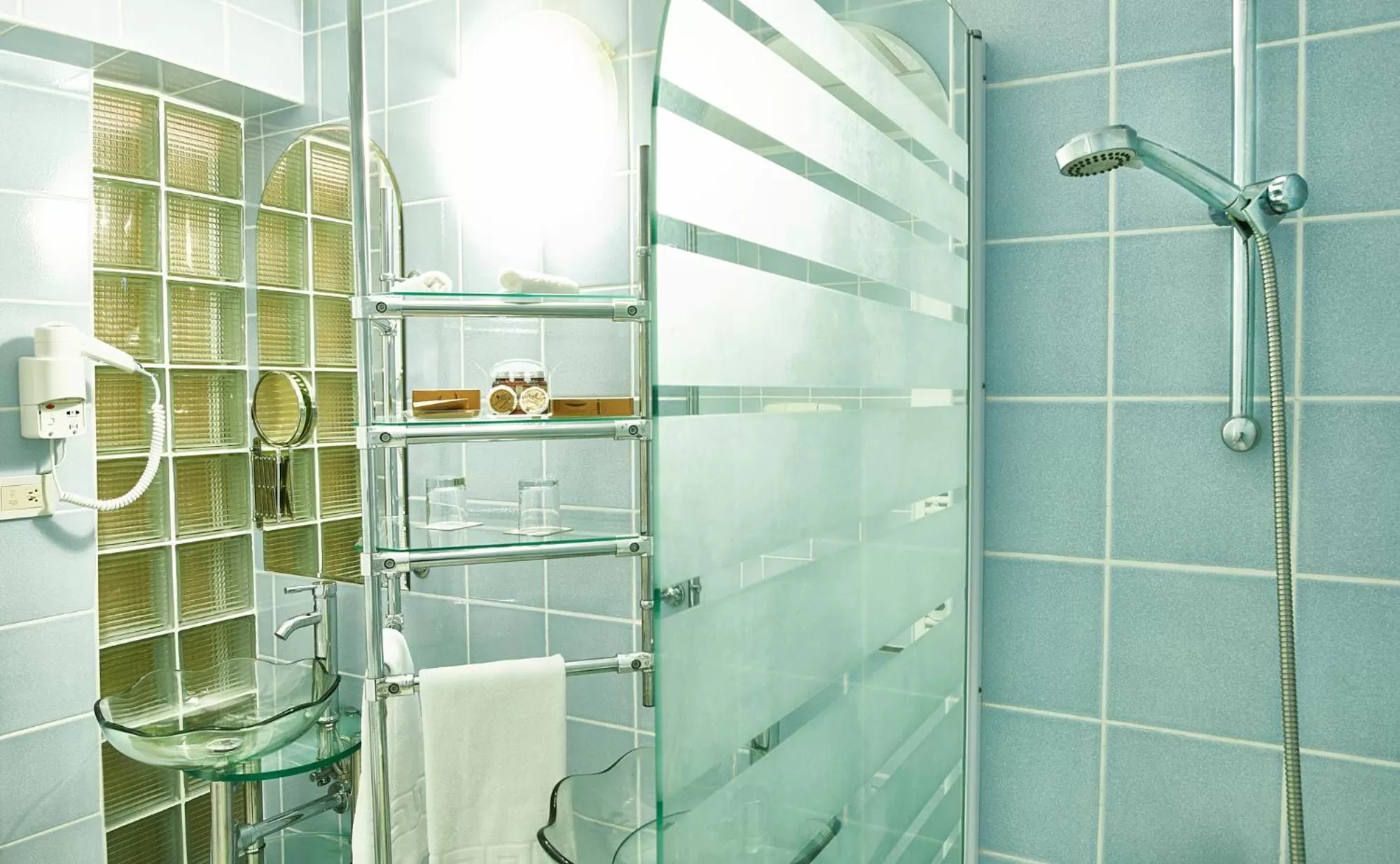 Bathroom in Continental Forum Oradea